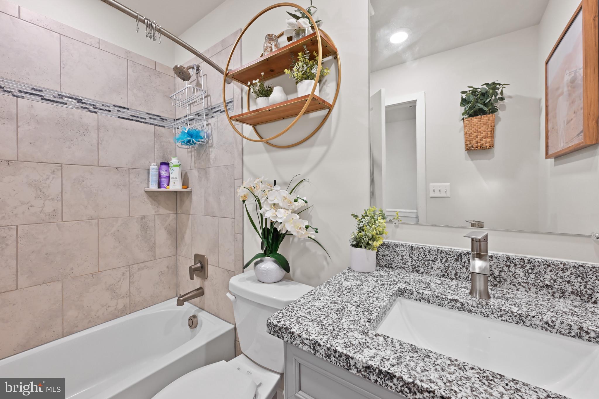 ST CHARLES TOWNS - Residential Lease