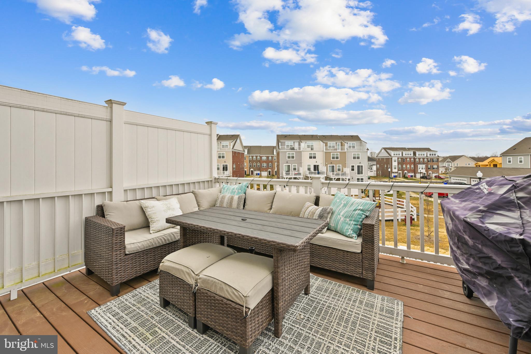 ST CHARLES TOWNS - Residential Lease