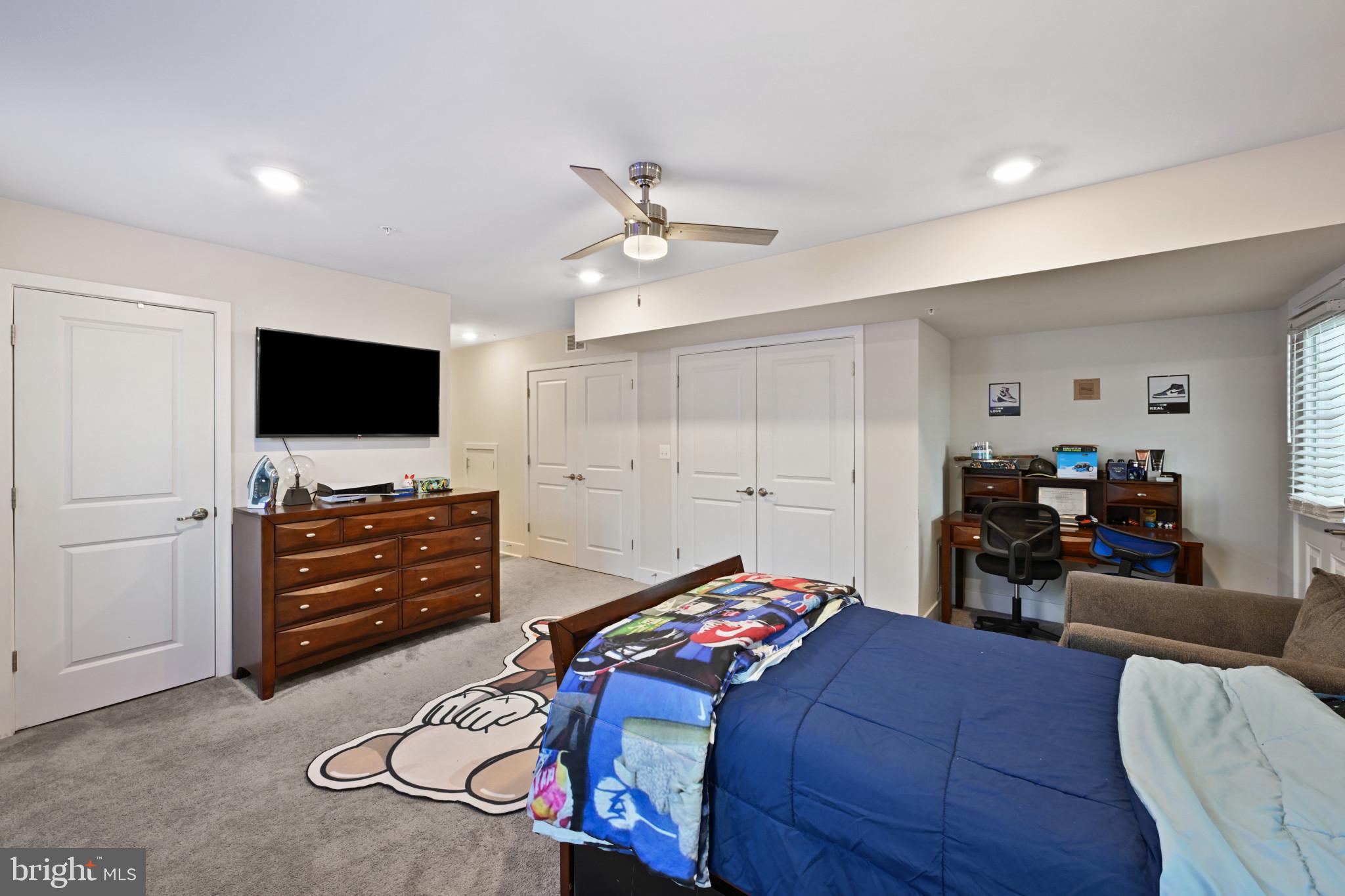 ST CHARLES TOWNS - Residential Lease