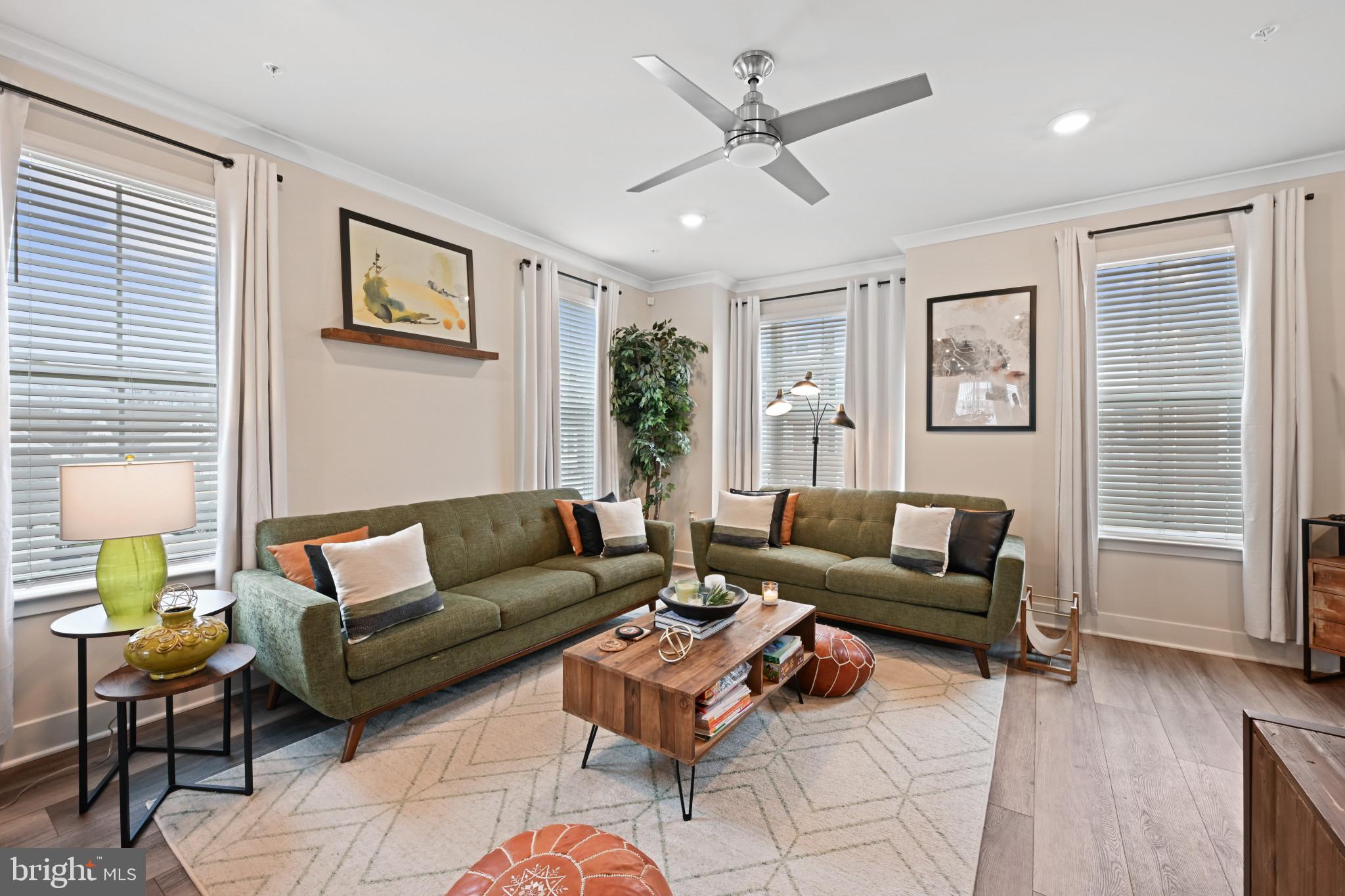 ST CHARLES TOWNS - Residential Lease