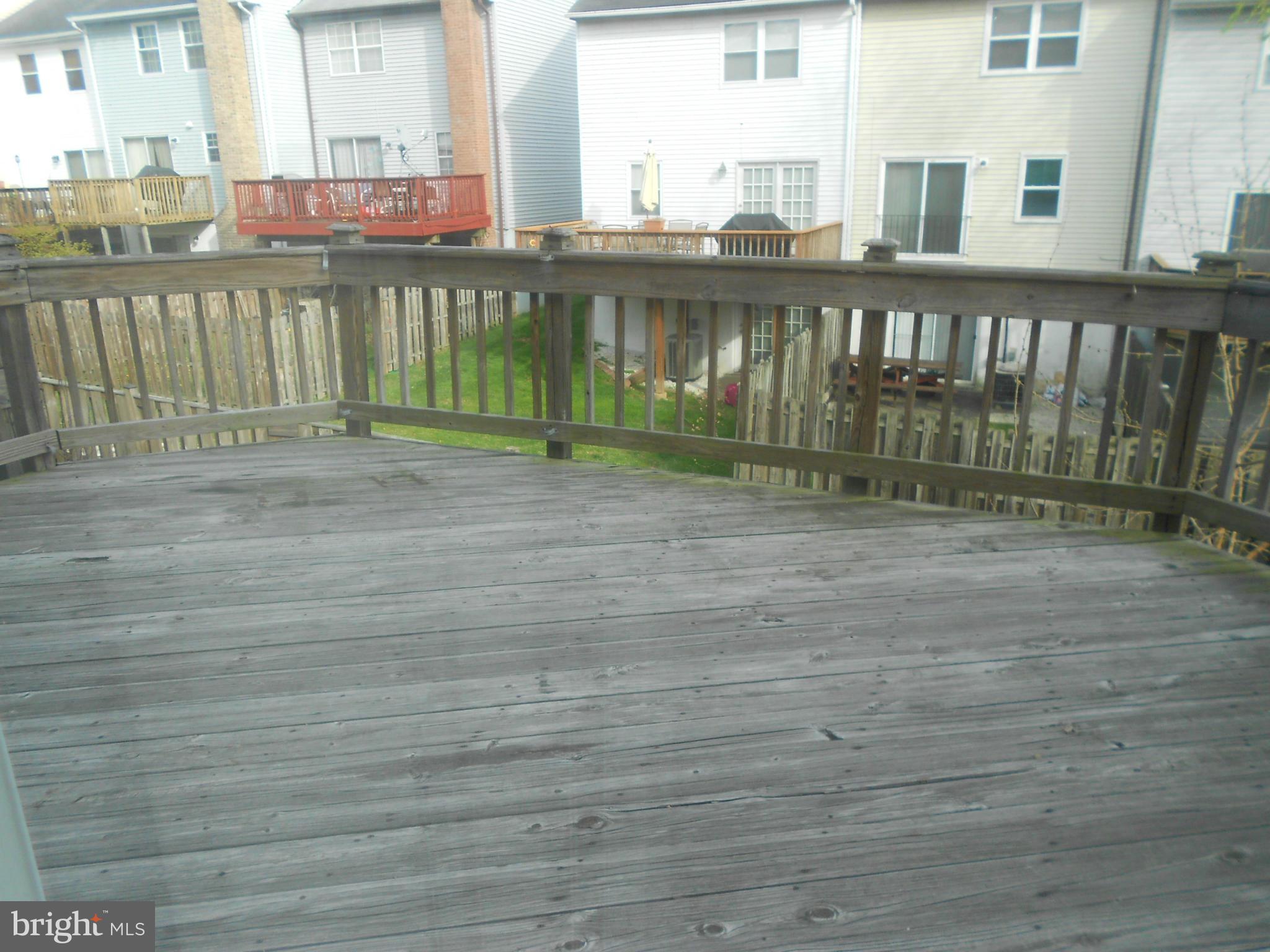 RICHARDSON MEWS - Residential Lease