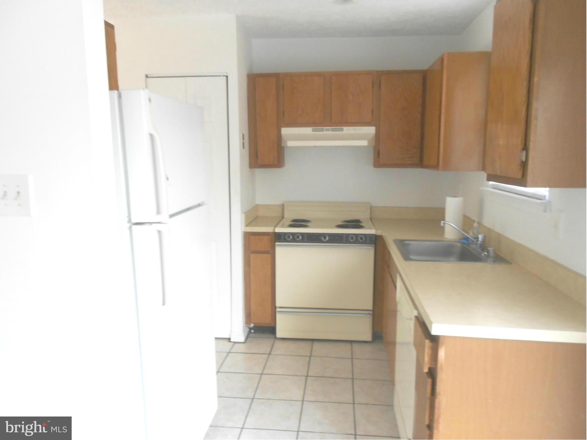 RICHARDSON MEWS - Residential Lease