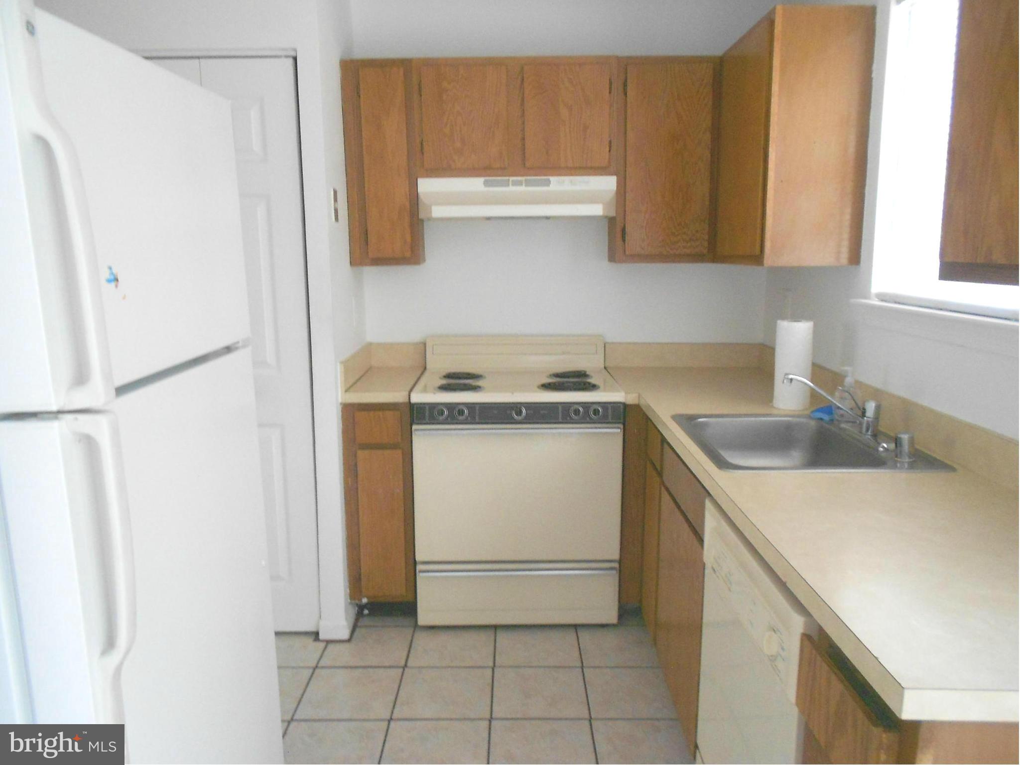 RICHARDSON MEWS - Residential Lease