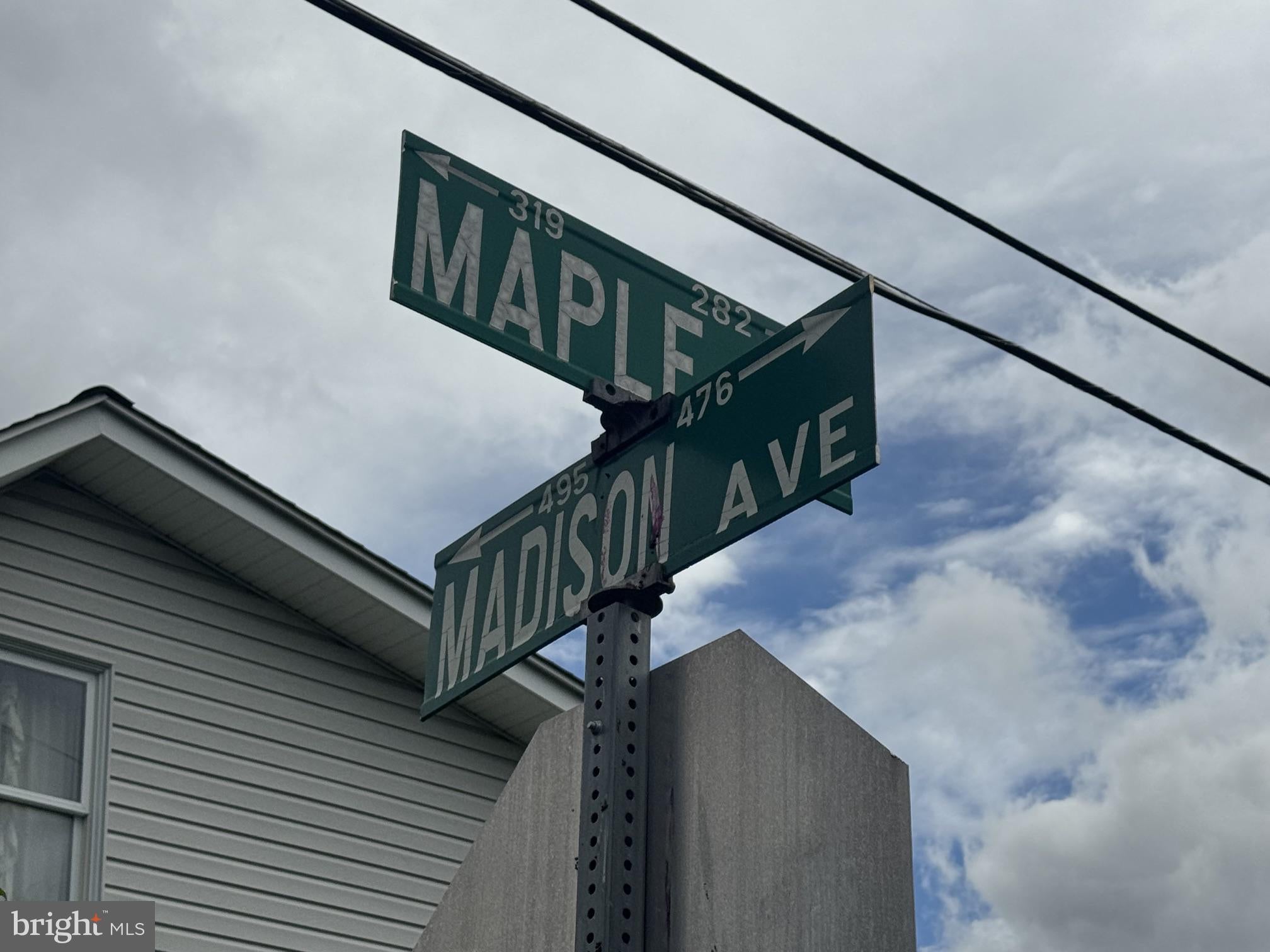 495 MADISON AVENUE