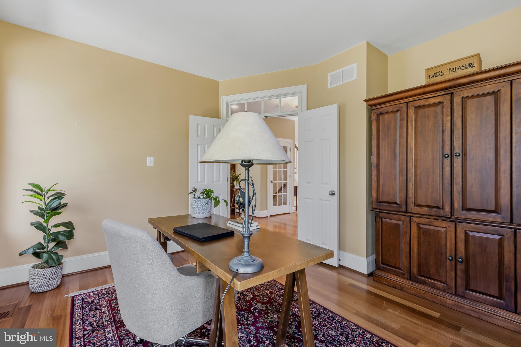 CHERRY CREEK - Residential