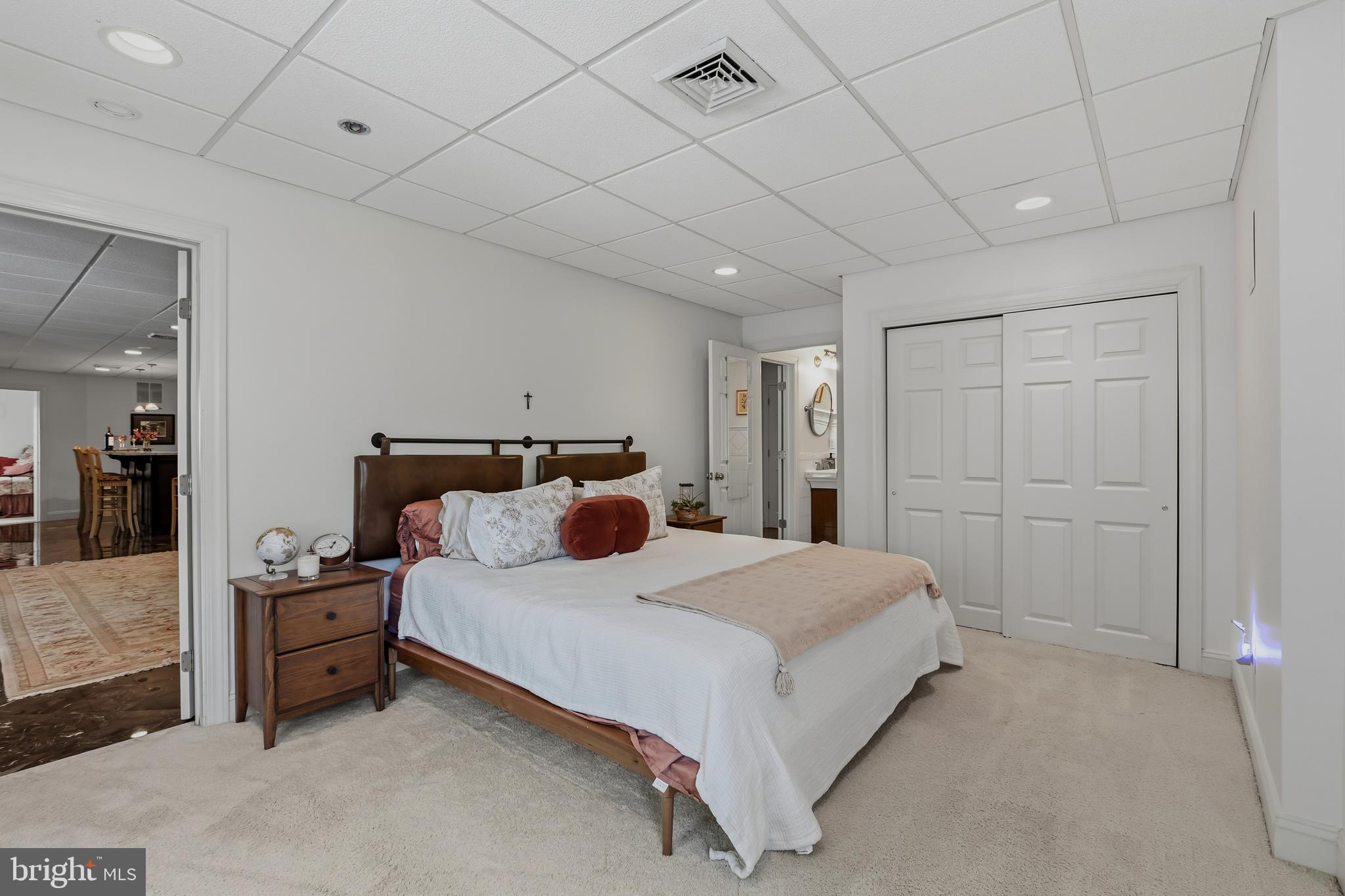 CHERRY CREEK - Residential