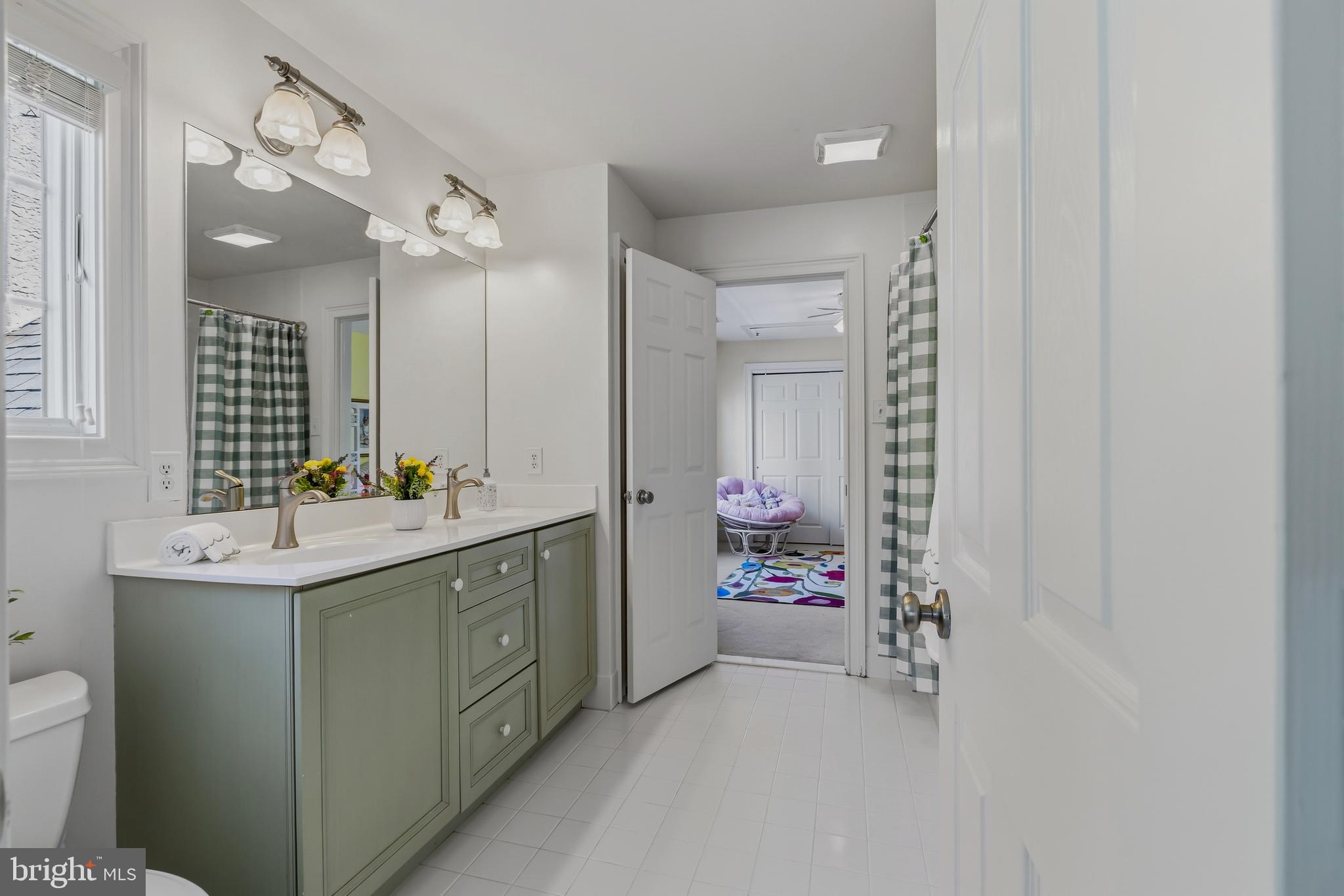 CHERRY CREEK - Residential