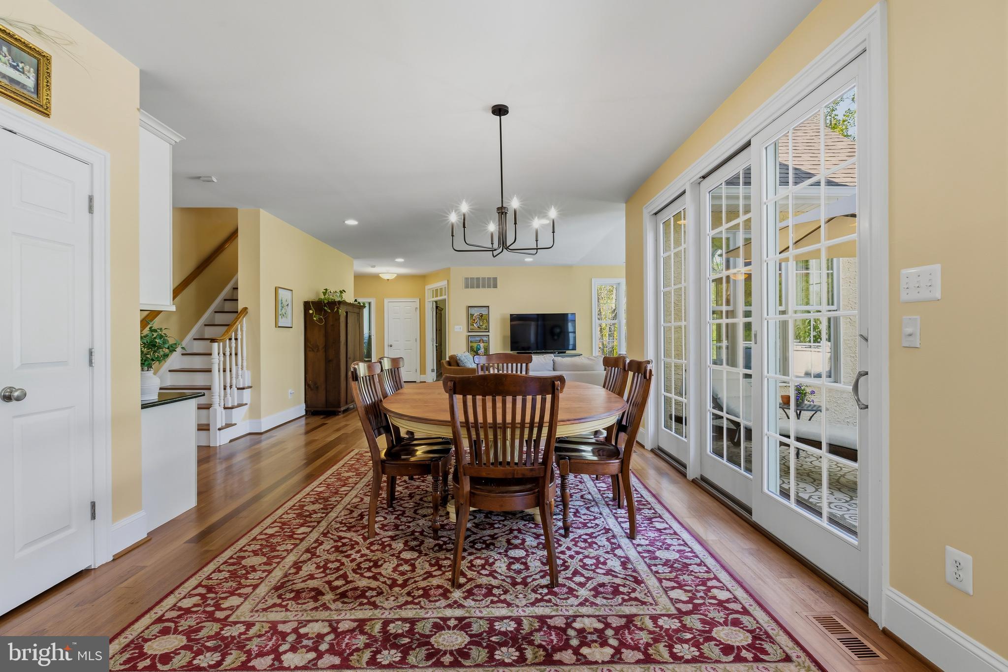 CHERRY CREEK - Residential