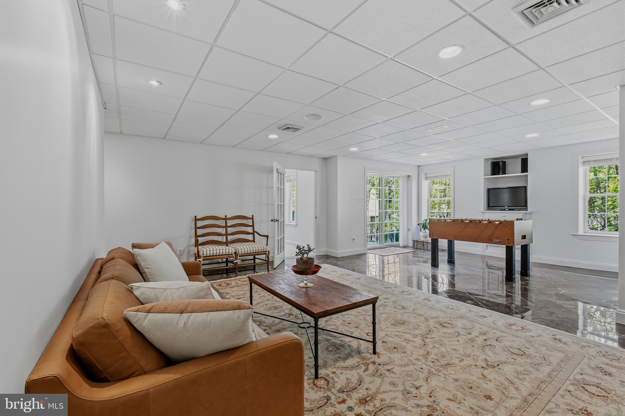 CHERRY CREEK - Residential