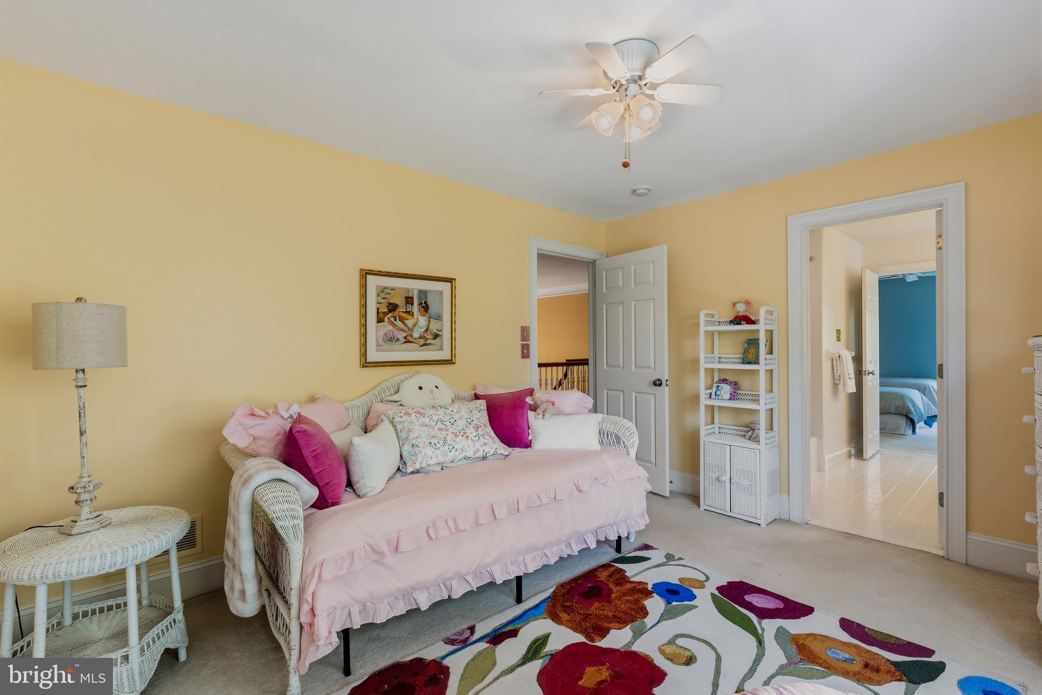 CHERRY CREEK - Residential