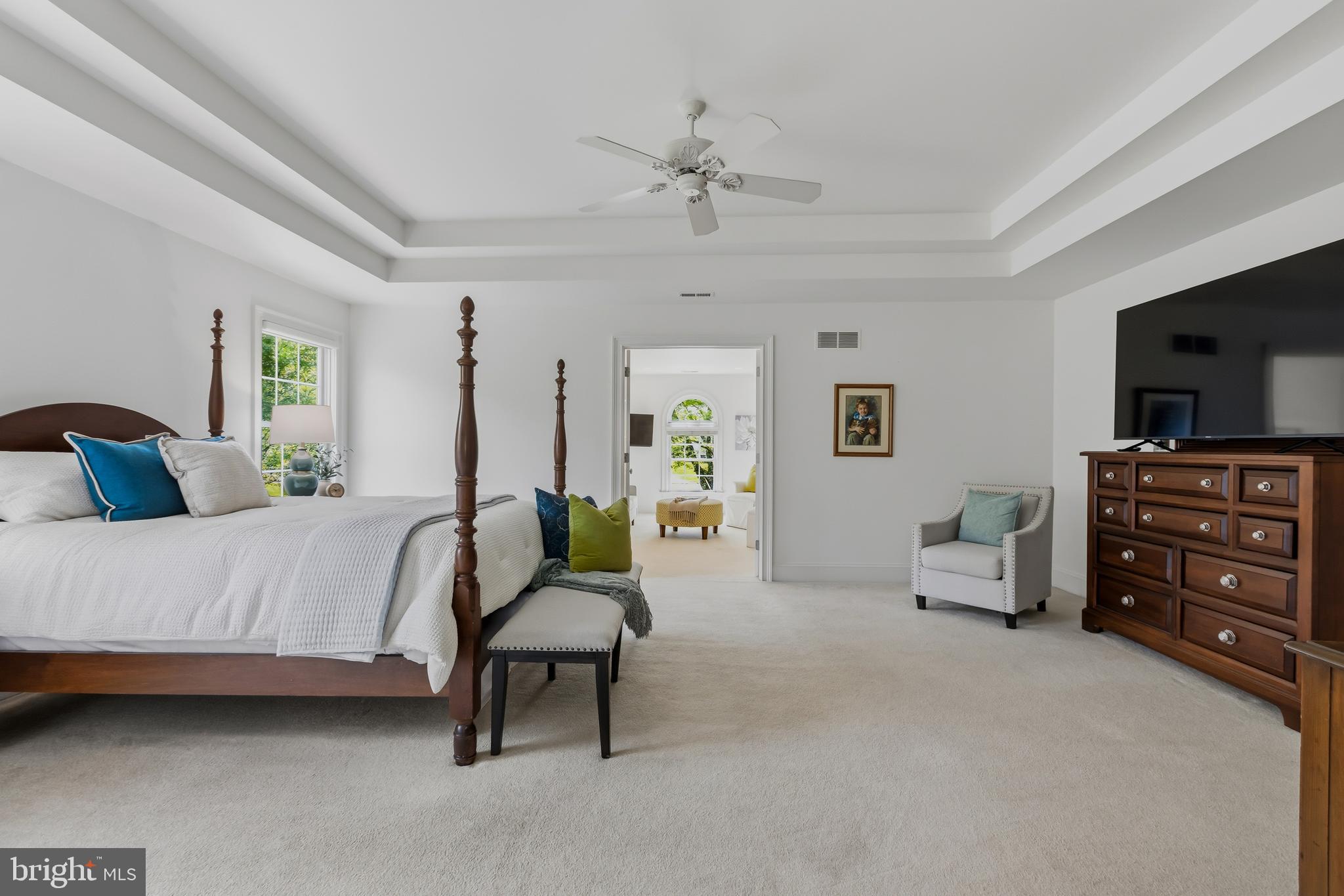 CHERRY CREEK - Residential