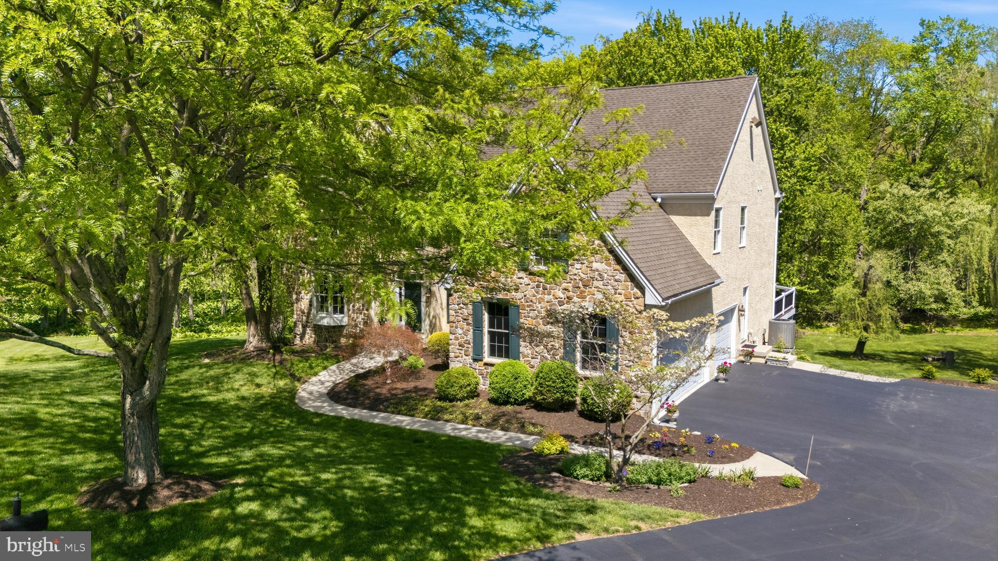 CHERRY CREEK - Residential