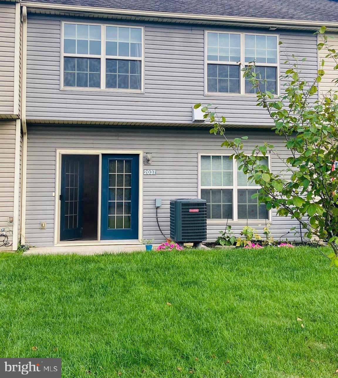 NICHOLSON SQUARE - Residential Lease