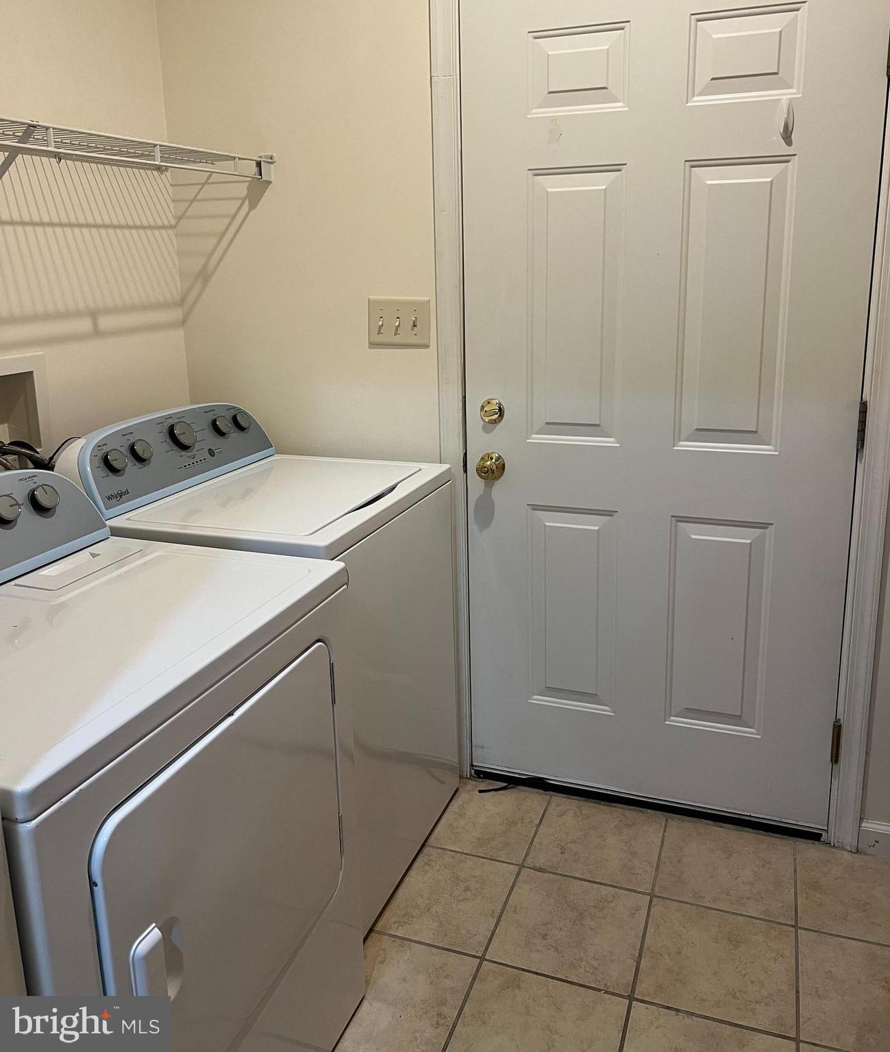 NICHOLSON SQUARE - Residential Lease