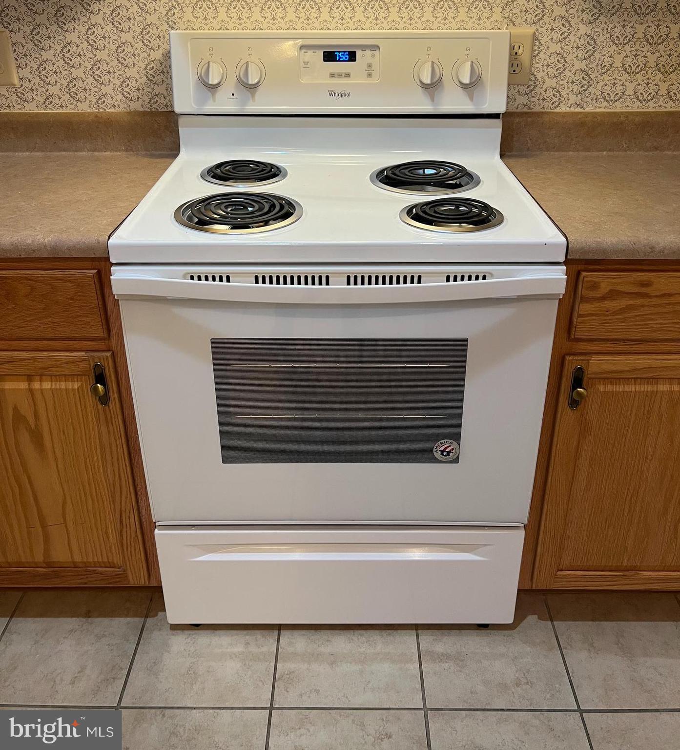 NICHOLSON SQUARE - Residential Lease