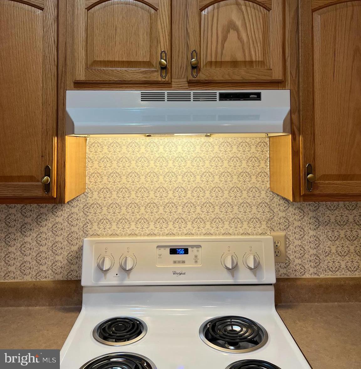 NICHOLSON SQUARE - Residential Lease