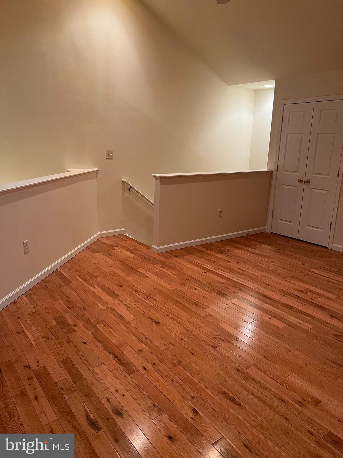 NICHOLSON SQUARE - Residential Lease