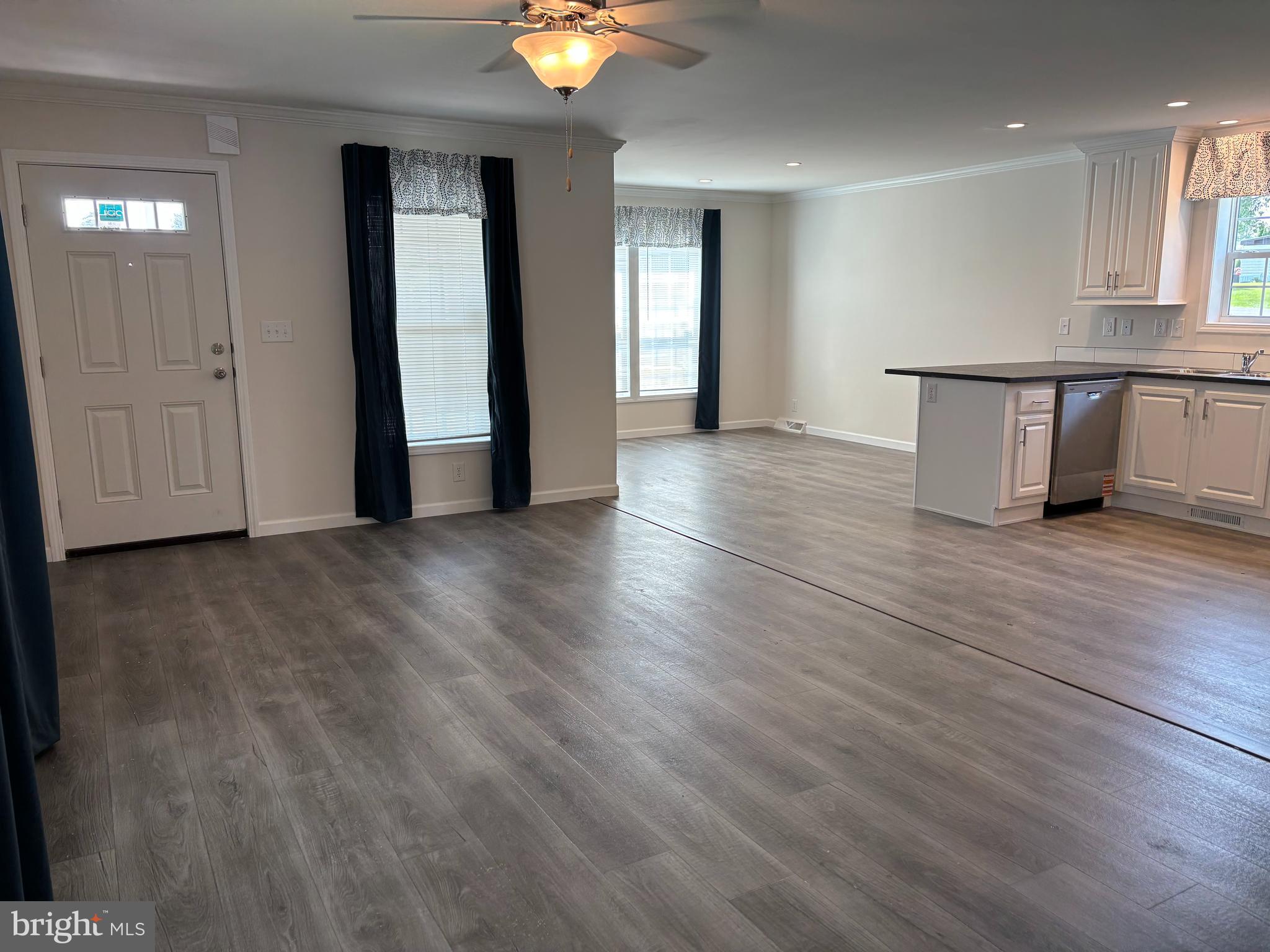 60 LONGWOOD PLACE