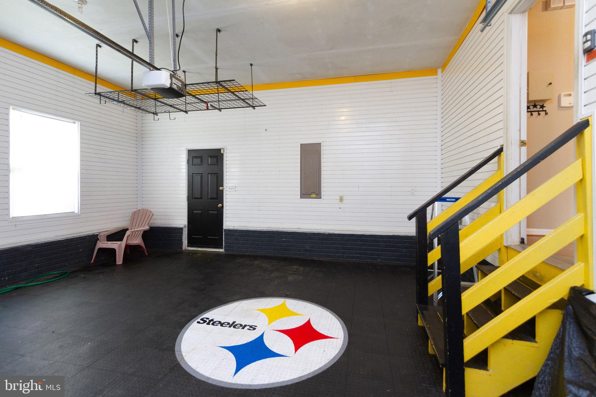 ARGYLE HILLS - Residential Lease