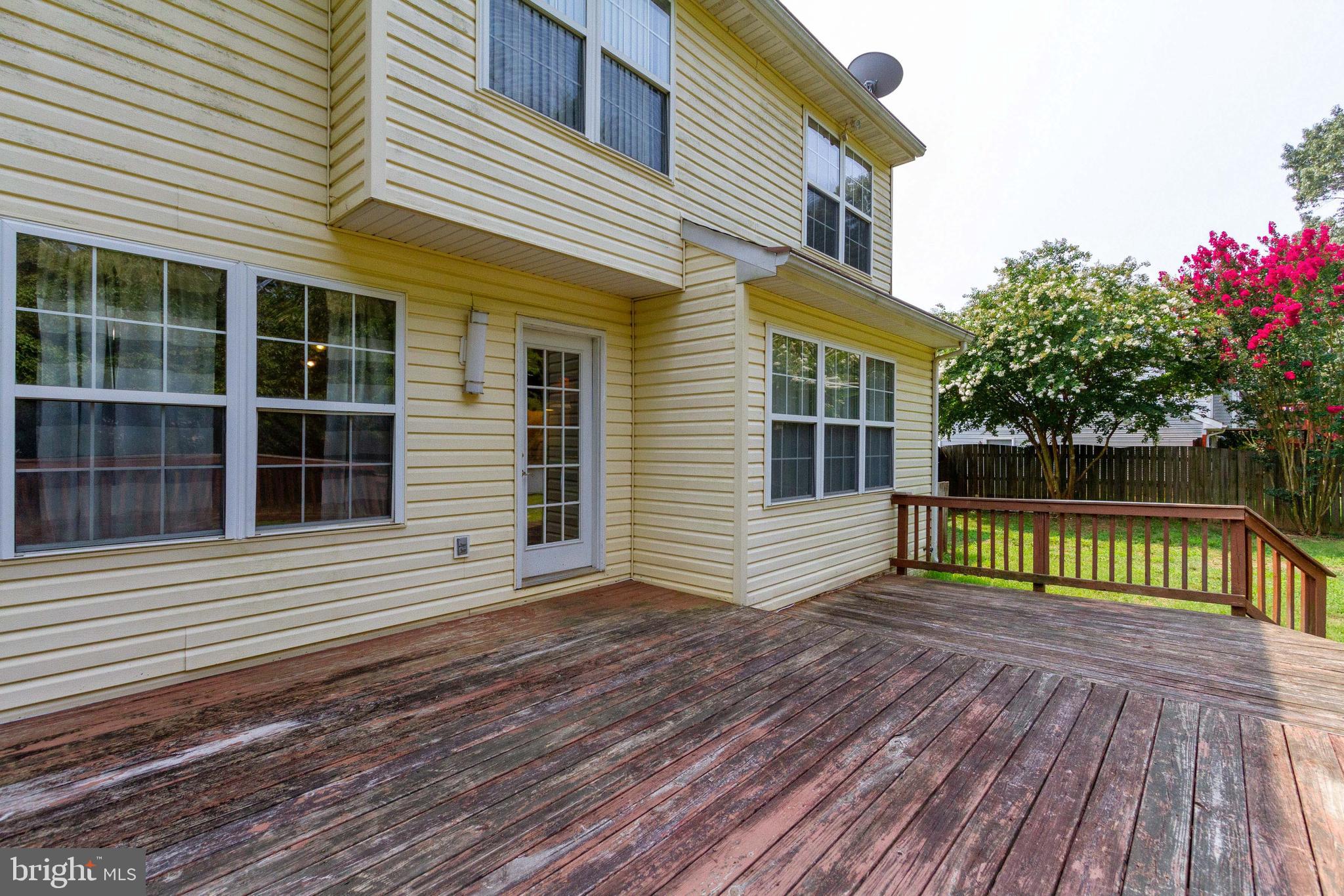 ARGYLE HILLS - Residential Lease