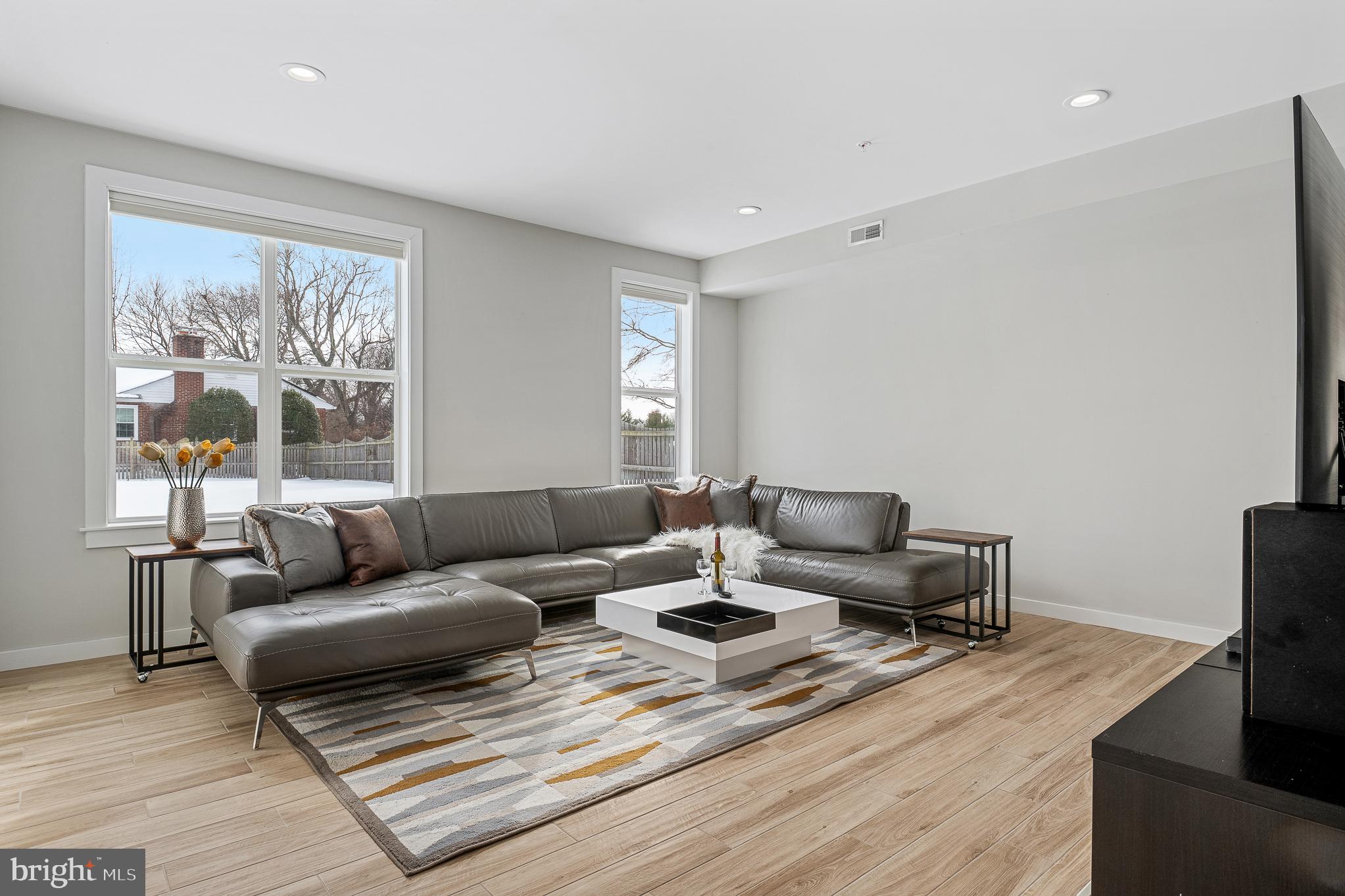 WHEATON OUT RES. (2) - Residential