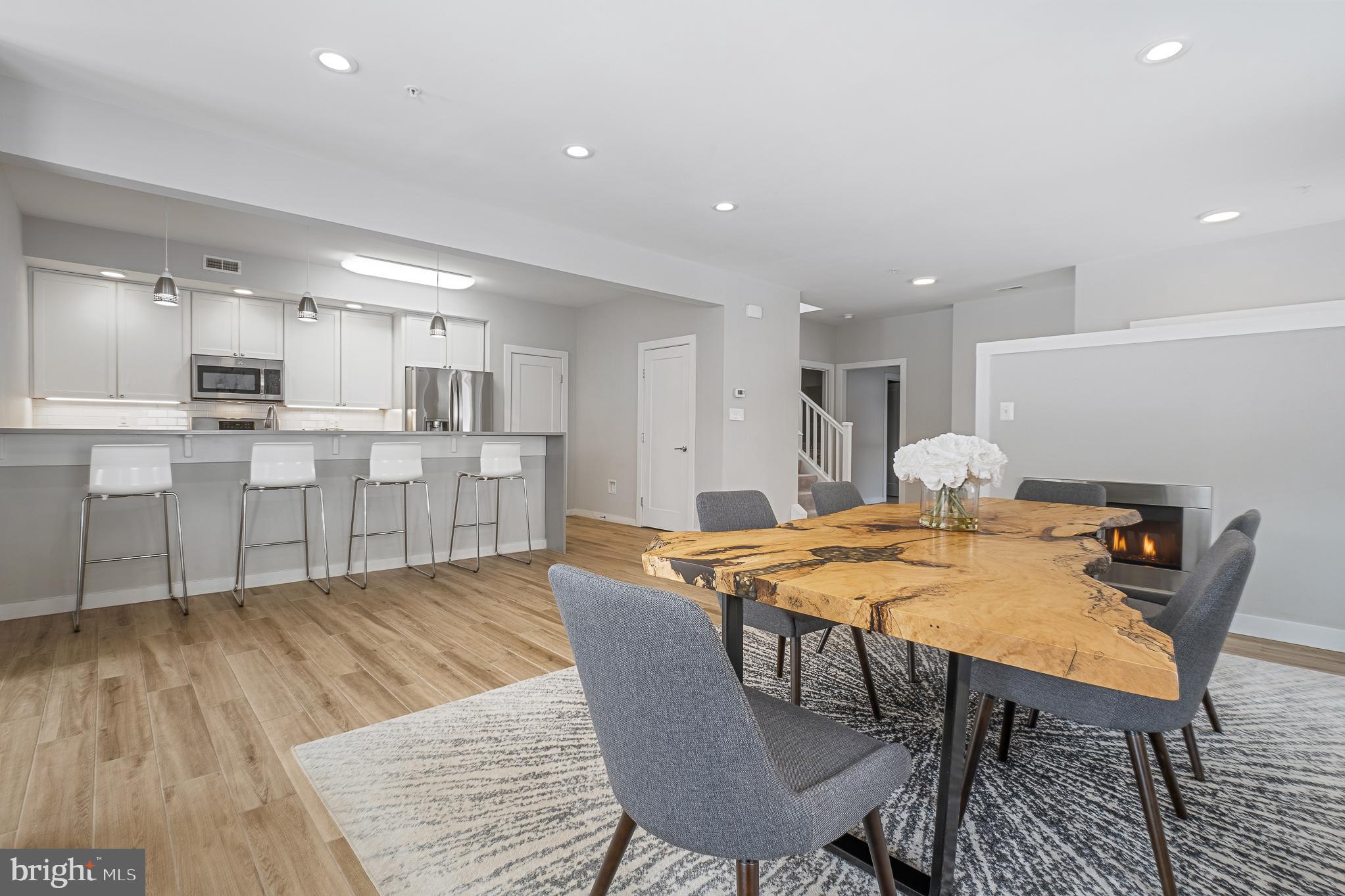 WHEATON OUT RES. (2) - Residential