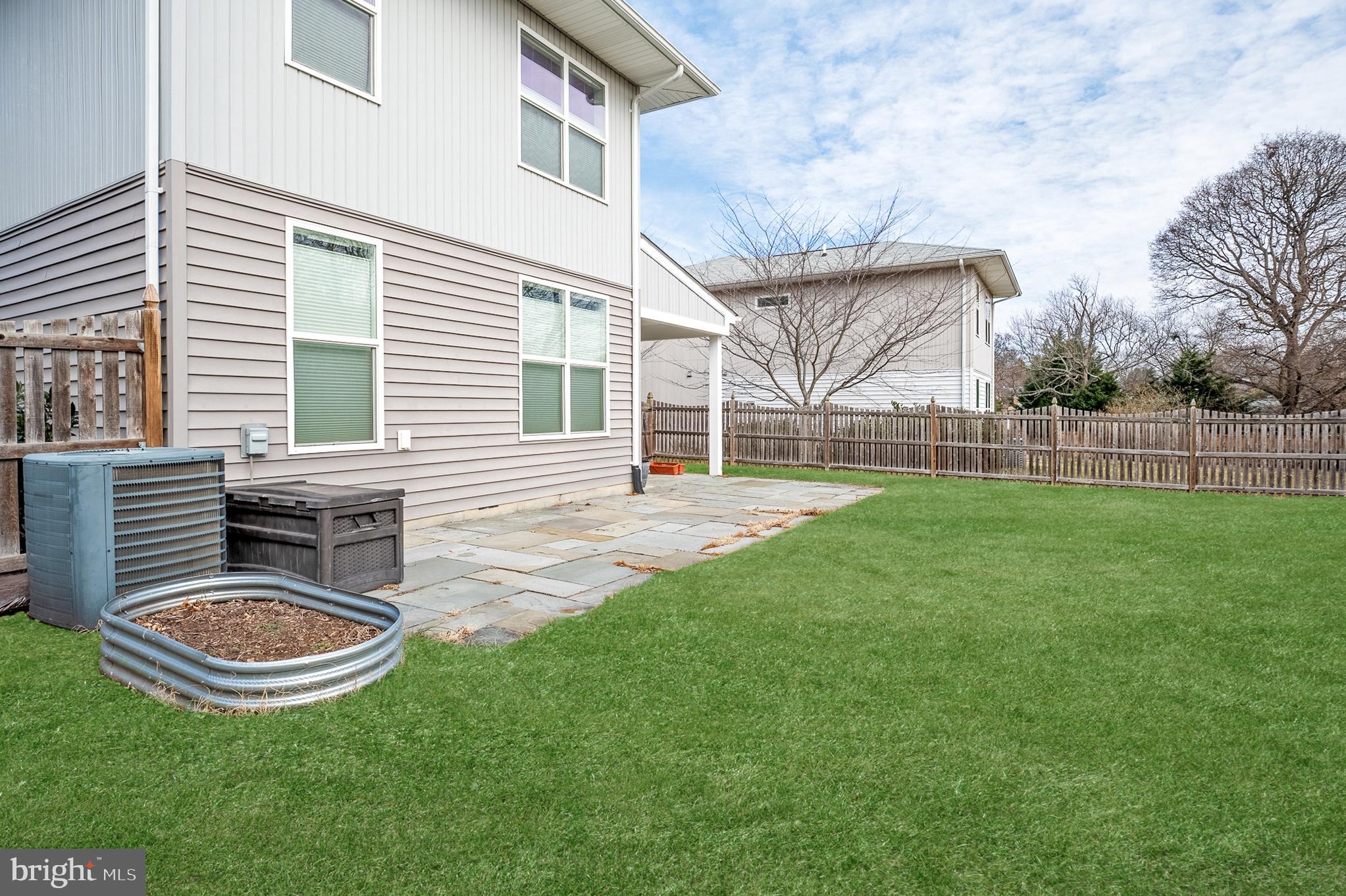 WHEATON OUT RES. (2) - Residential
