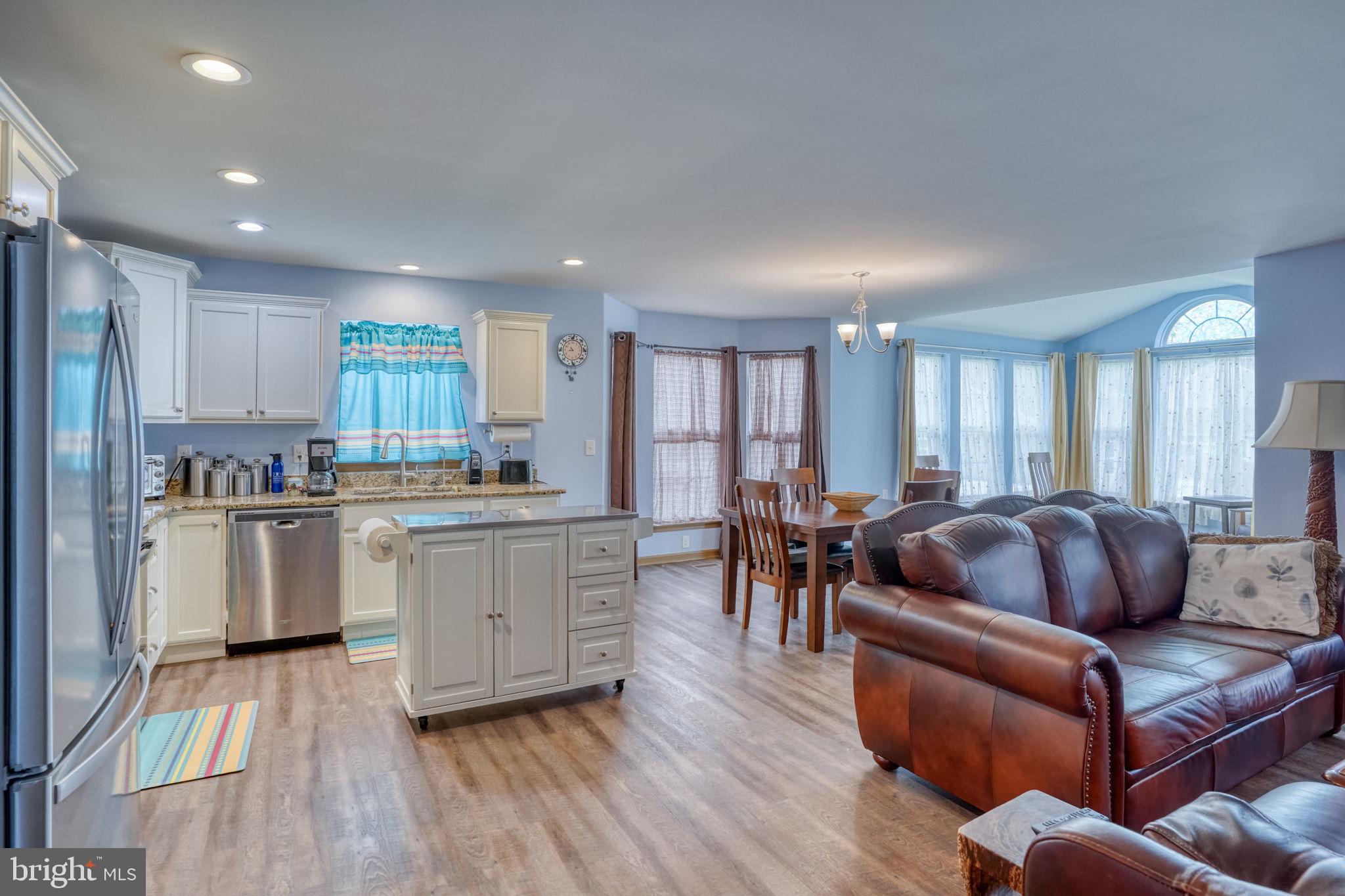 COURSEYS POINT - Residential