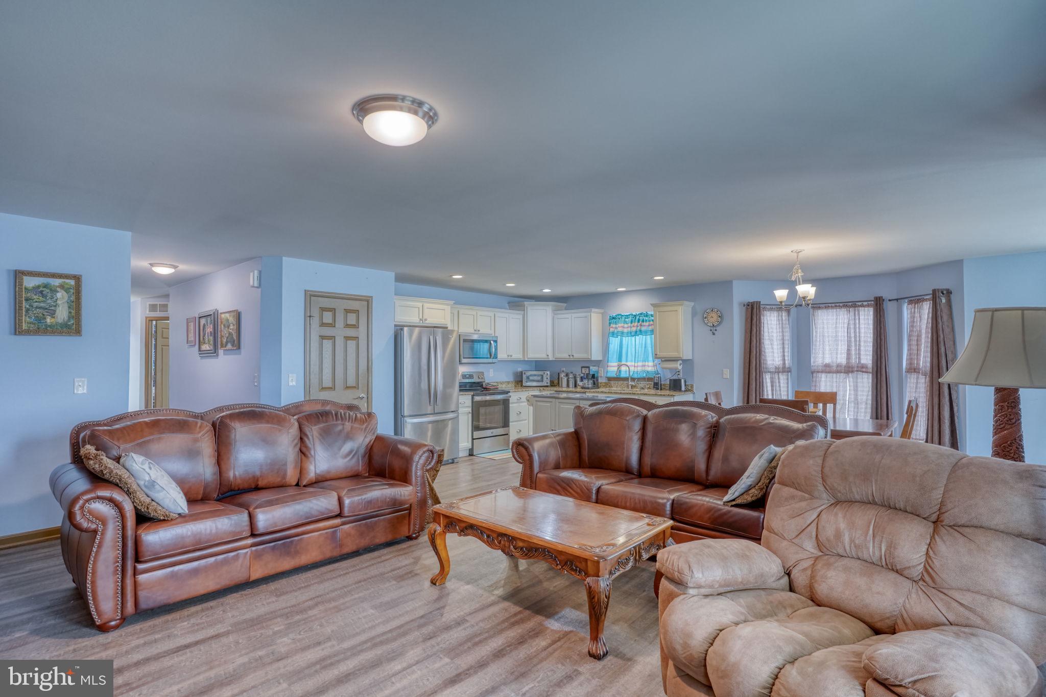 COURSEYS POINT - Residential