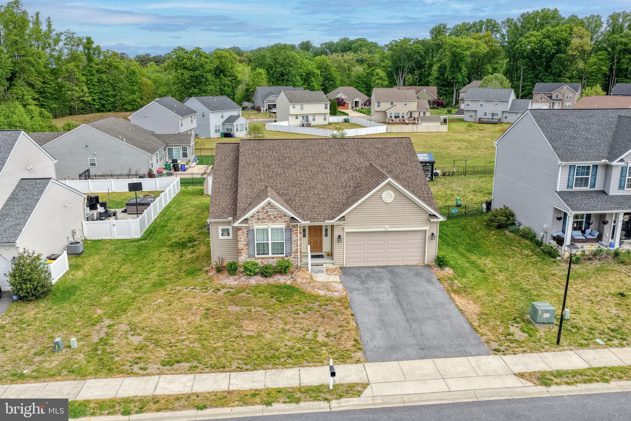 COURSEYS POINT - Residential