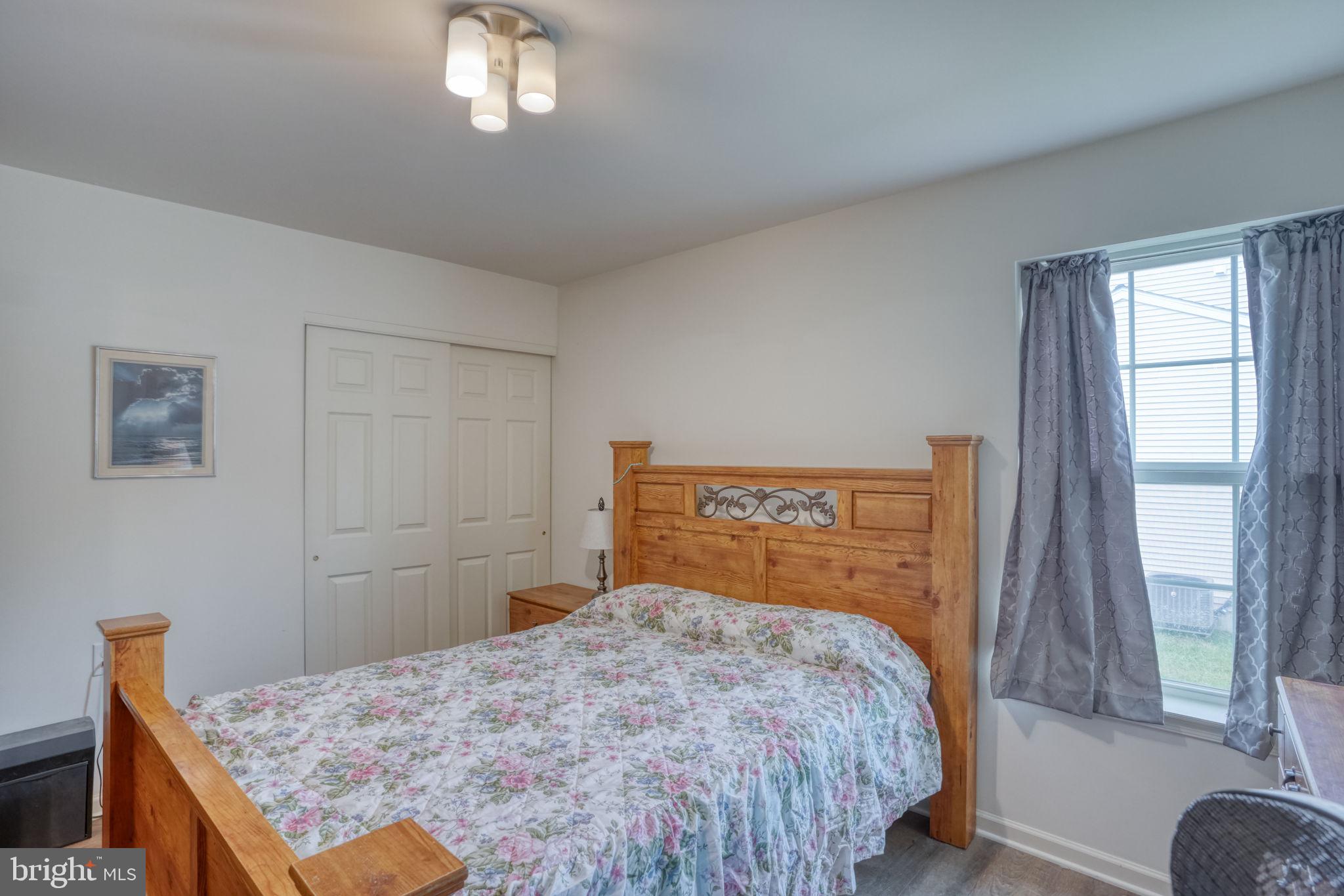 COURSEYS POINT - Residential