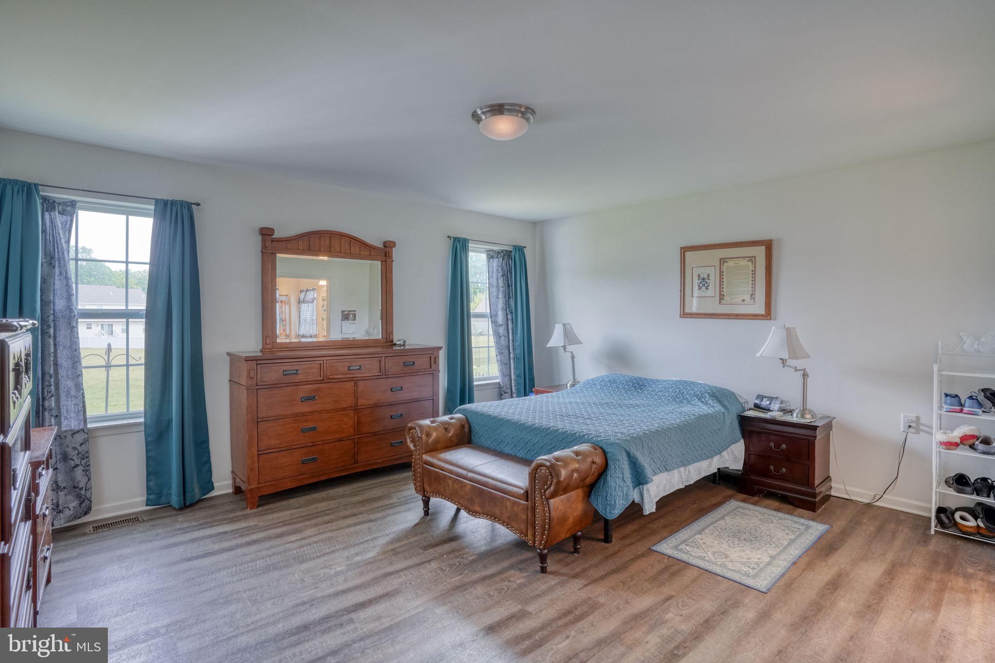 COURSEYS POINT - Residential