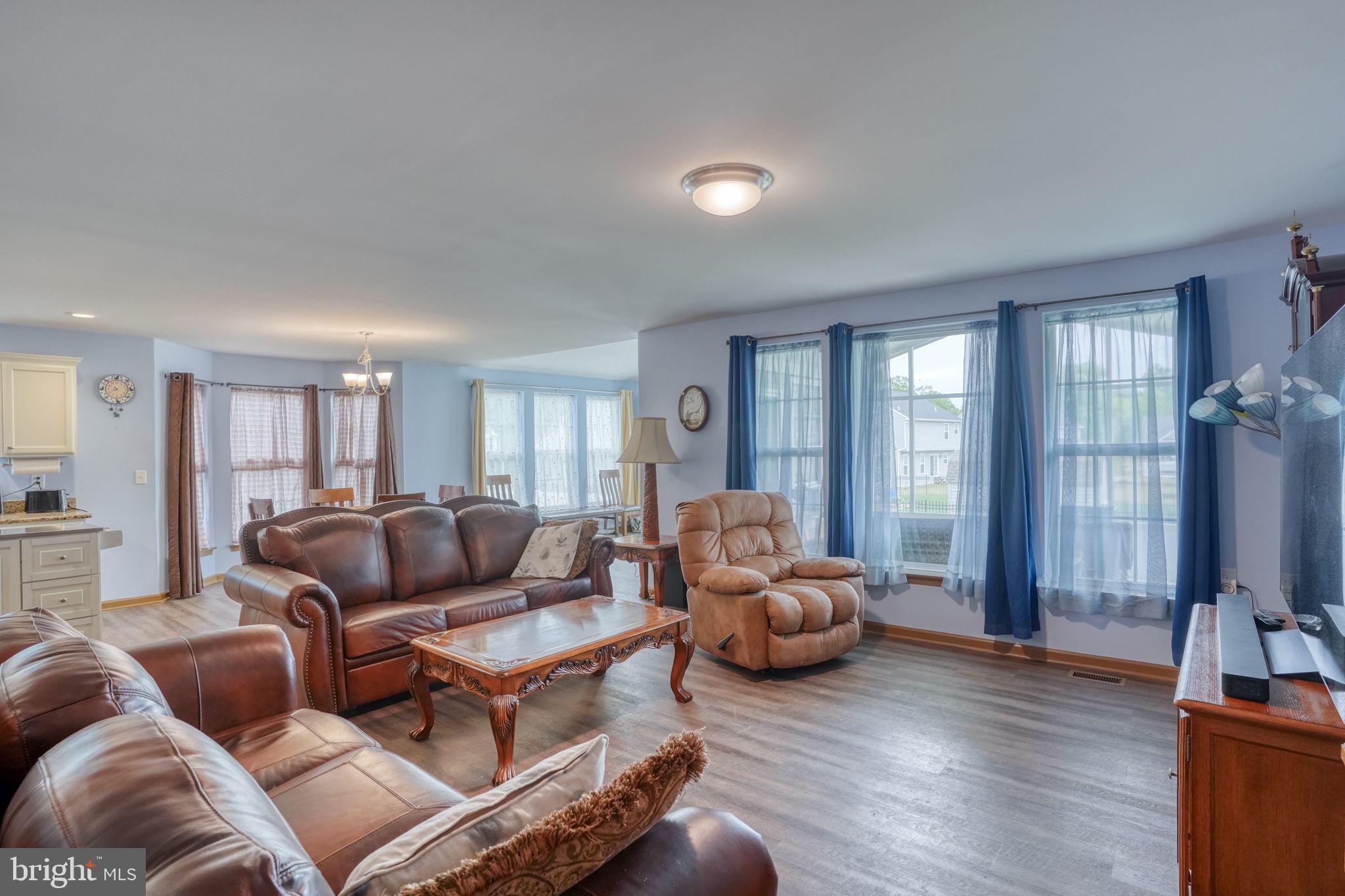 COURSEYS POINT - Residential