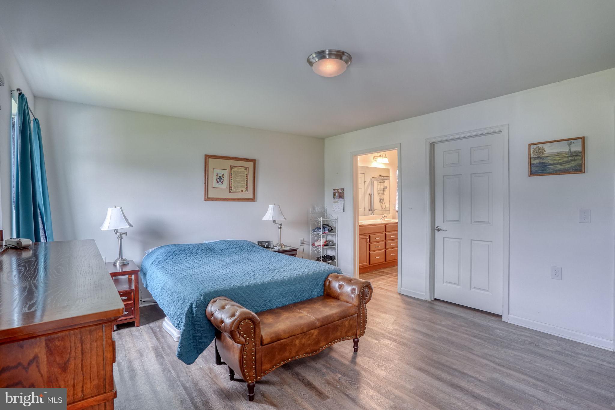 COURSEYS POINT - Residential