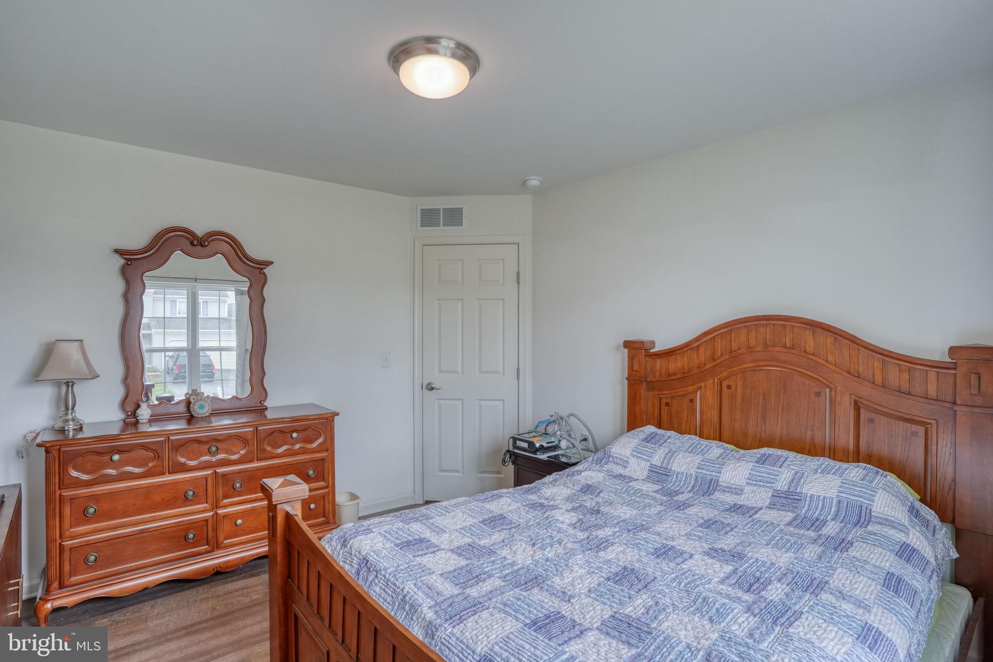 COURSEYS POINT - Residential