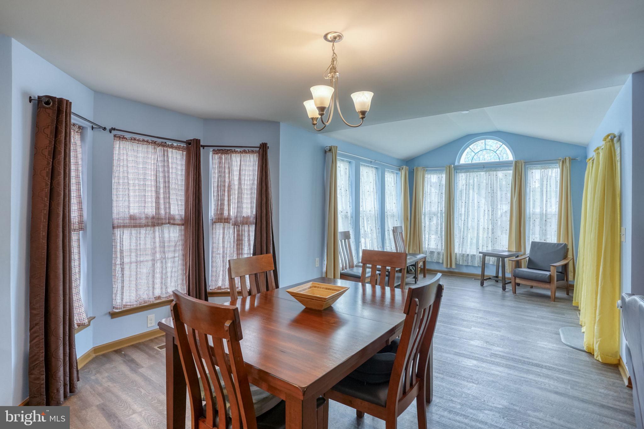 COURSEYS POINT - Residential