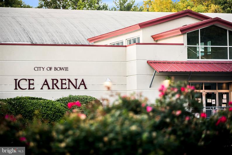 SOUTHLAKE - Residential