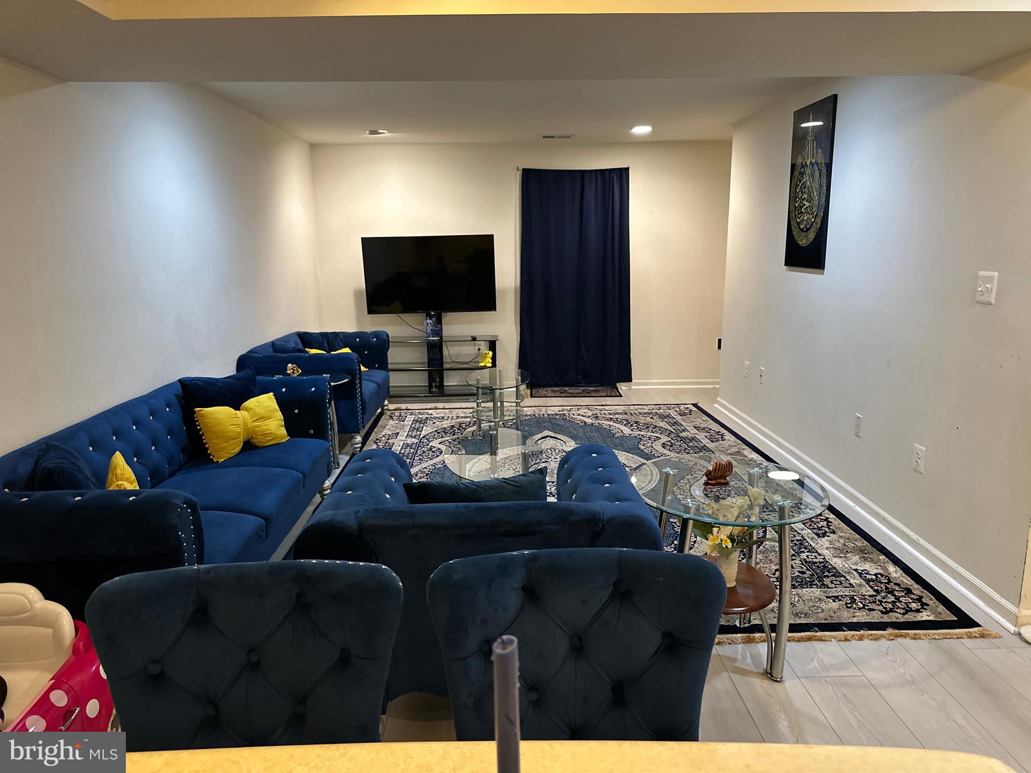 PRINCETON WOODS - Residential Lease