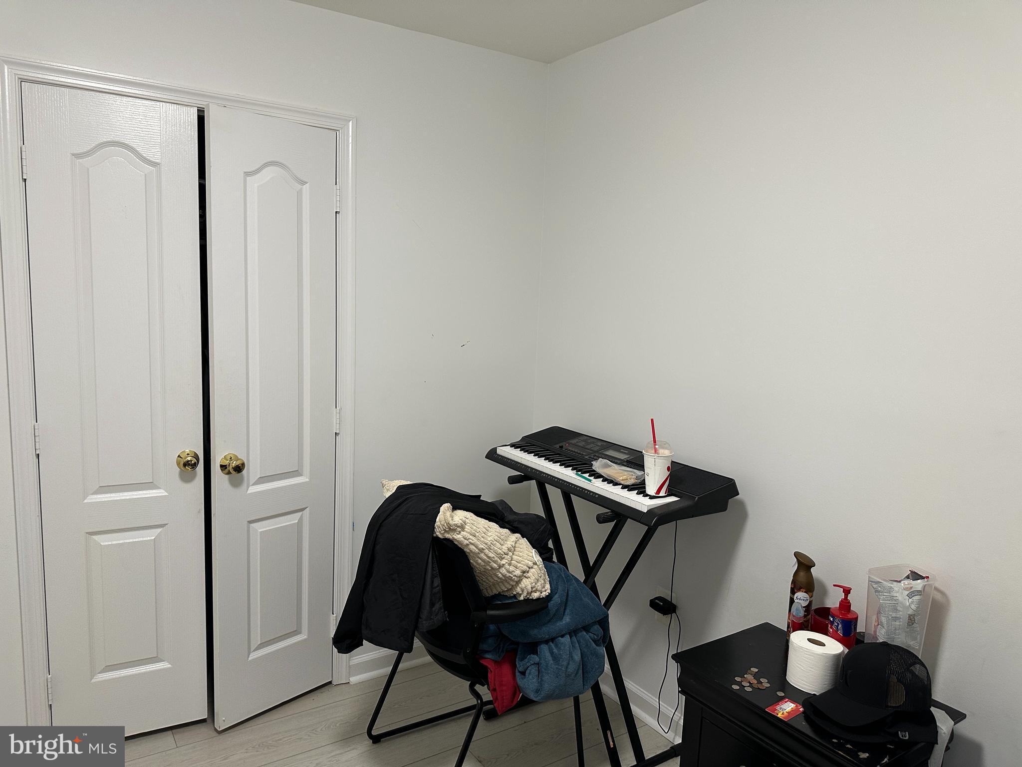 PRINCETON WOODS - Residential Lease