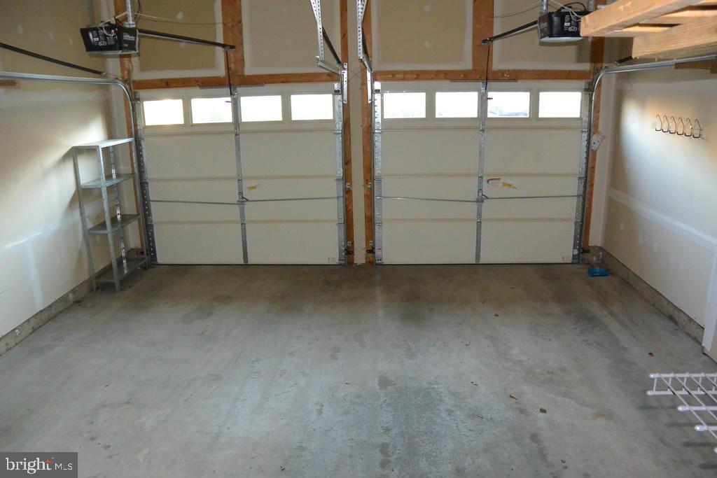 PRINCETON WOODS - Residential Lease