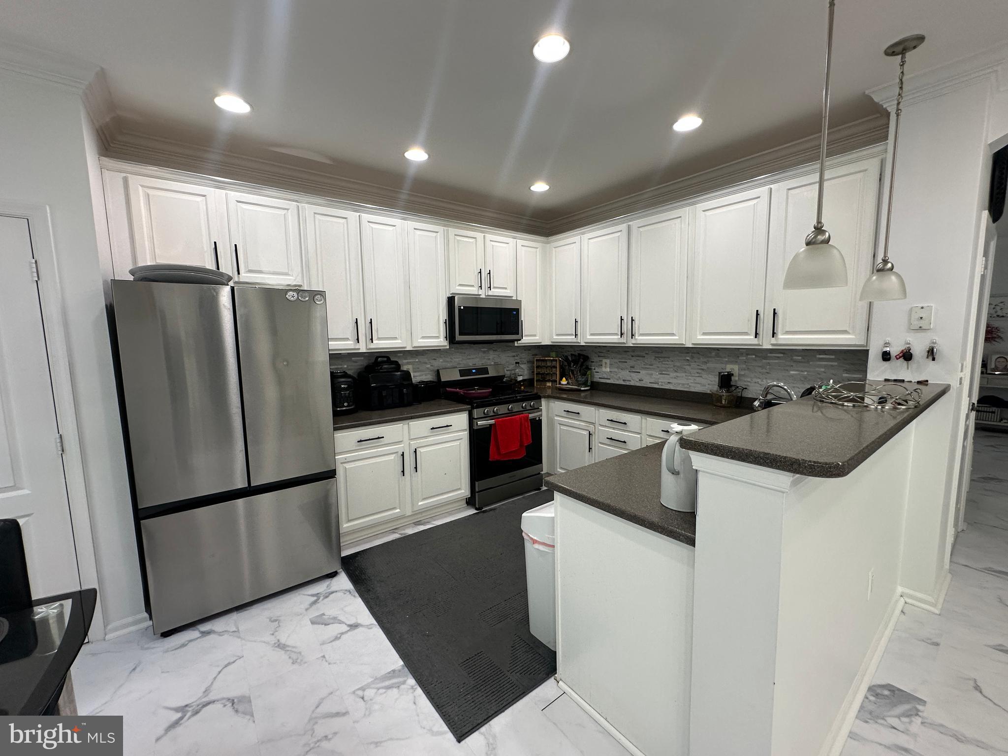 PRINCETON WOODS - Residential Lease