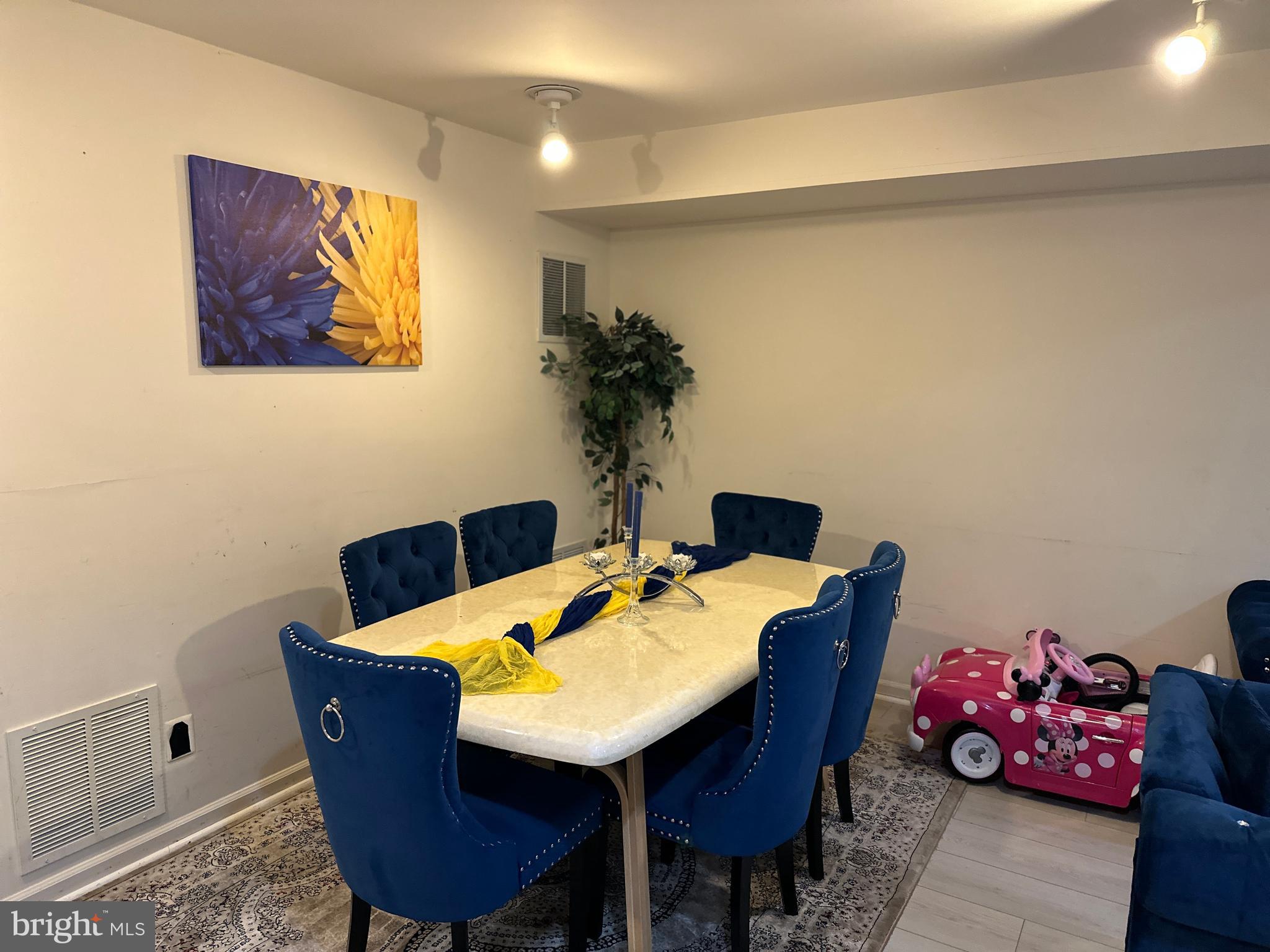 PRINCETON WOODS - Residential Lease