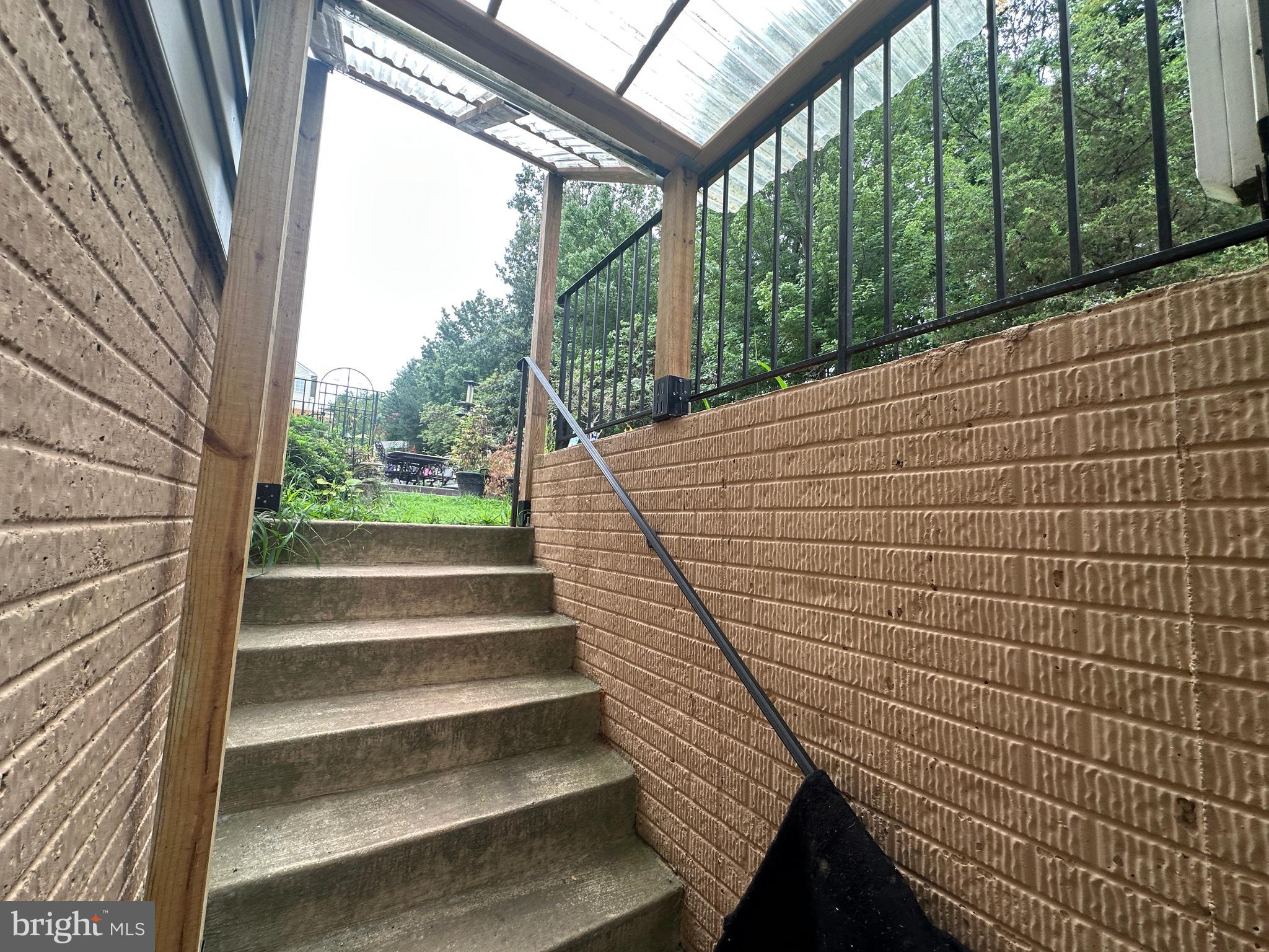 PRINCETON WOODS - Residential Lease