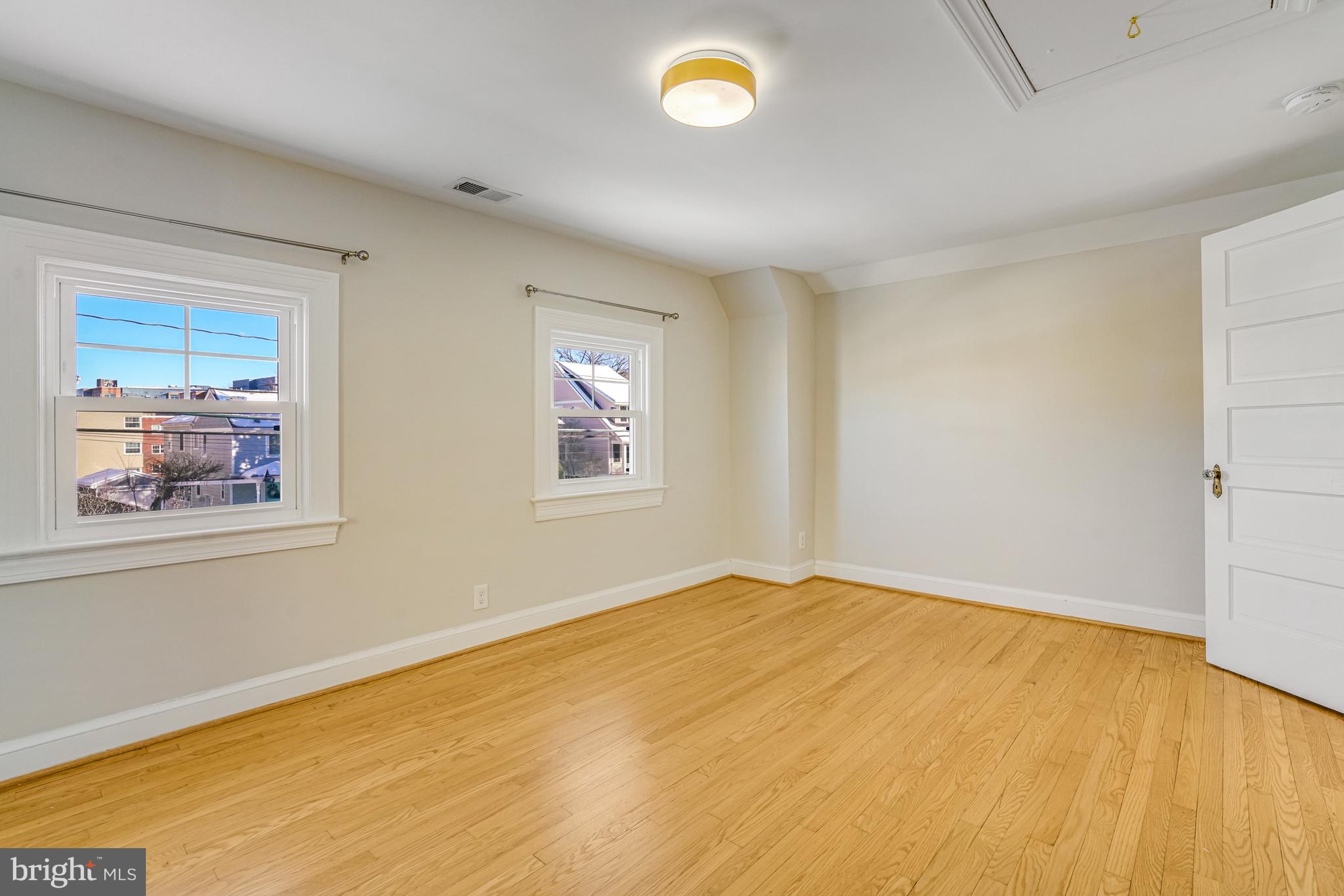 LYON PARK - Residential