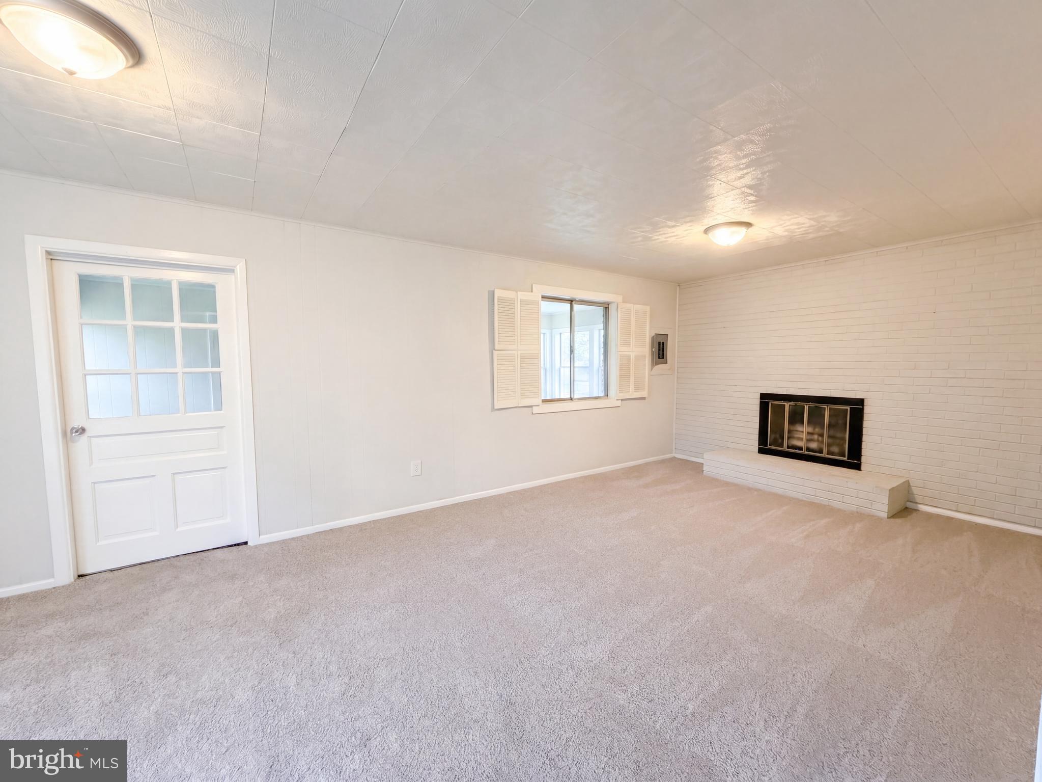 662 HERNDON PARKWAY