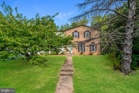 Photo of 662 Herndon Parkway, HERNDON, VA 20170 (MLS # VAFX2338324)
