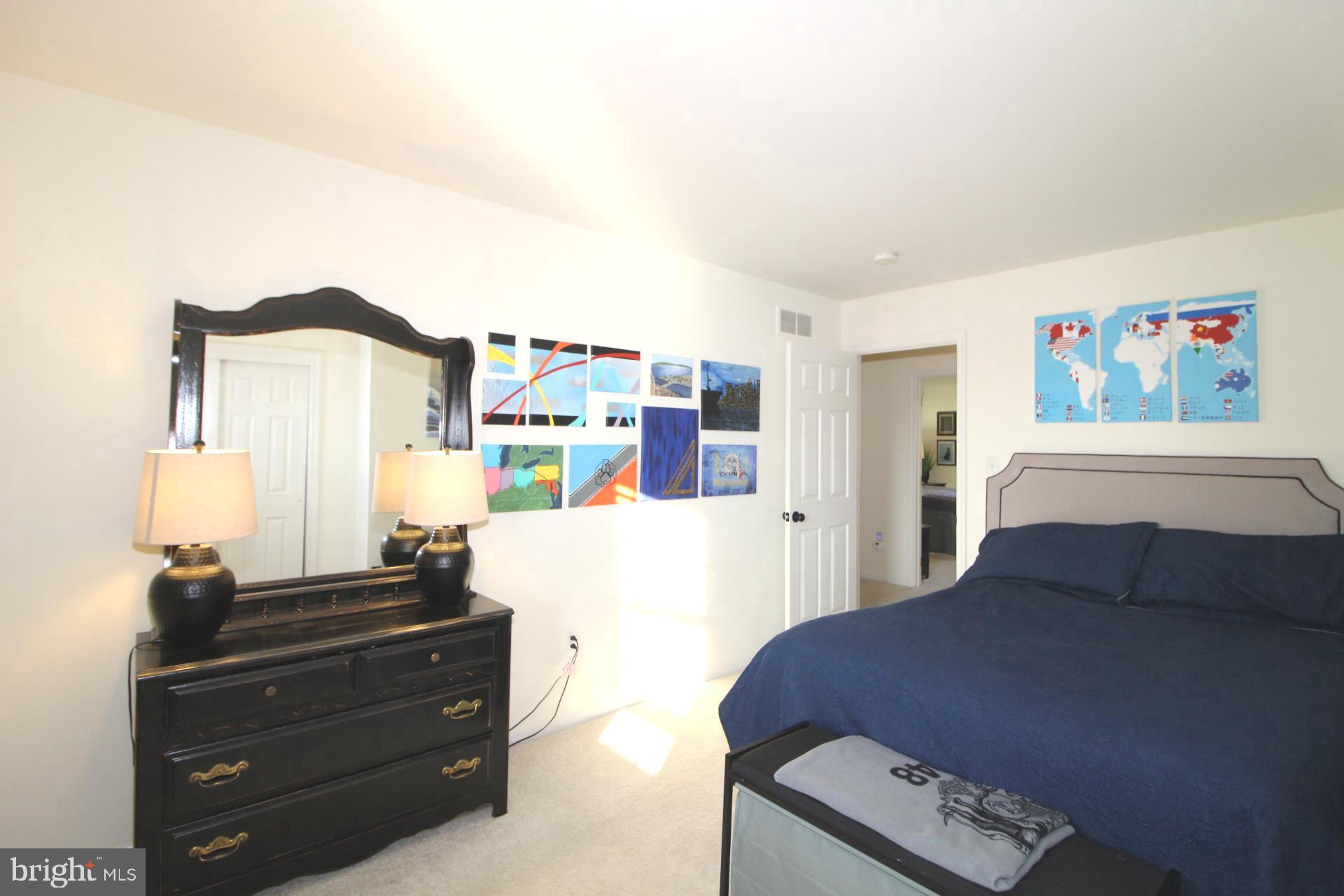 MANSION FARMS - Residential