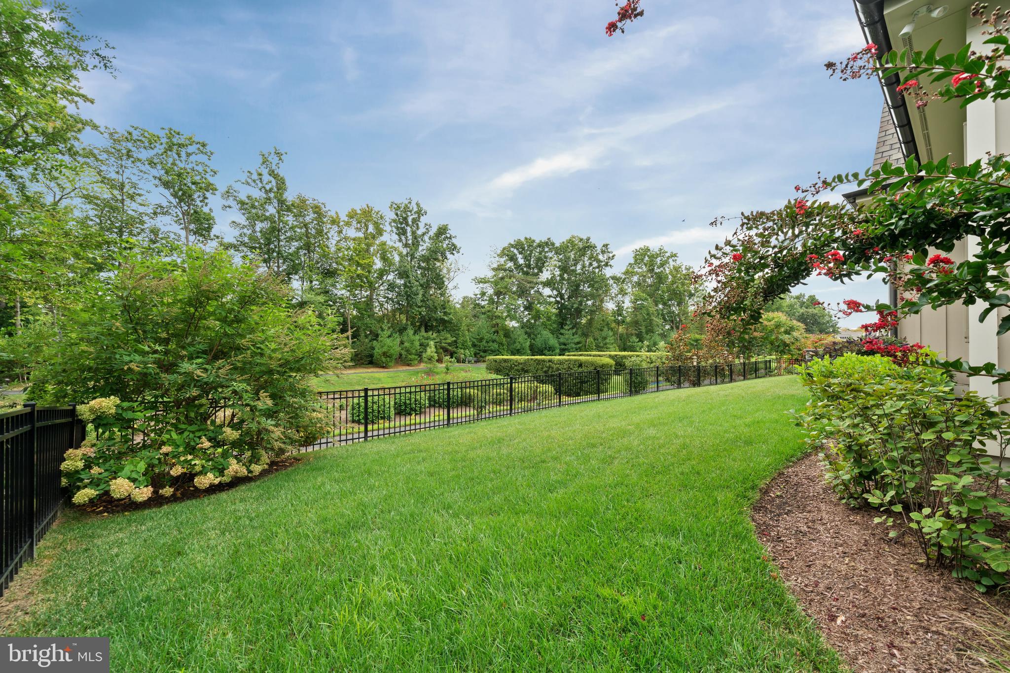 CROOKED BILLET - Residential