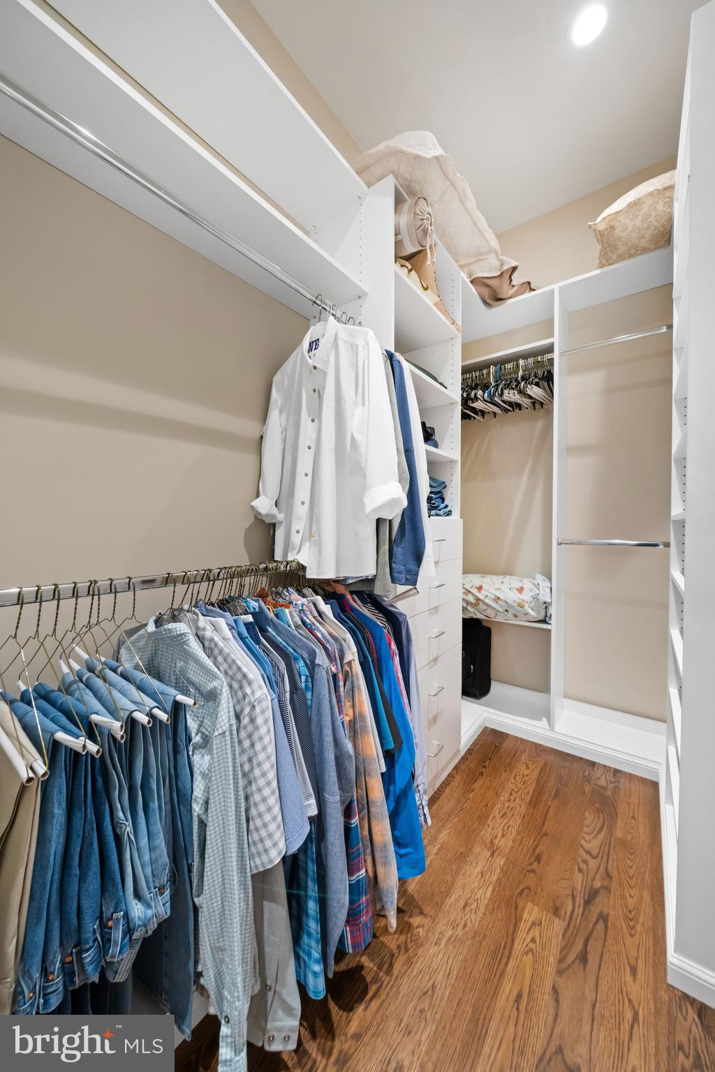 CROOKED BILLET - Residential