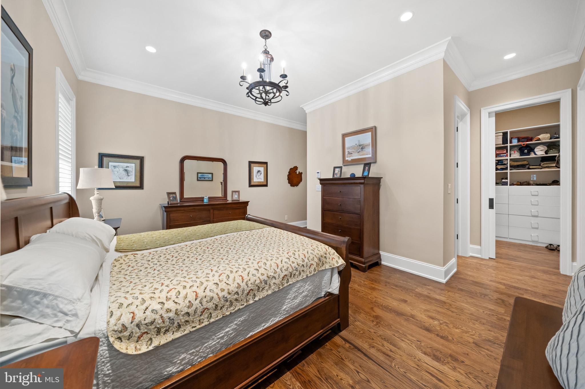 CROOKED BILLET - Residential